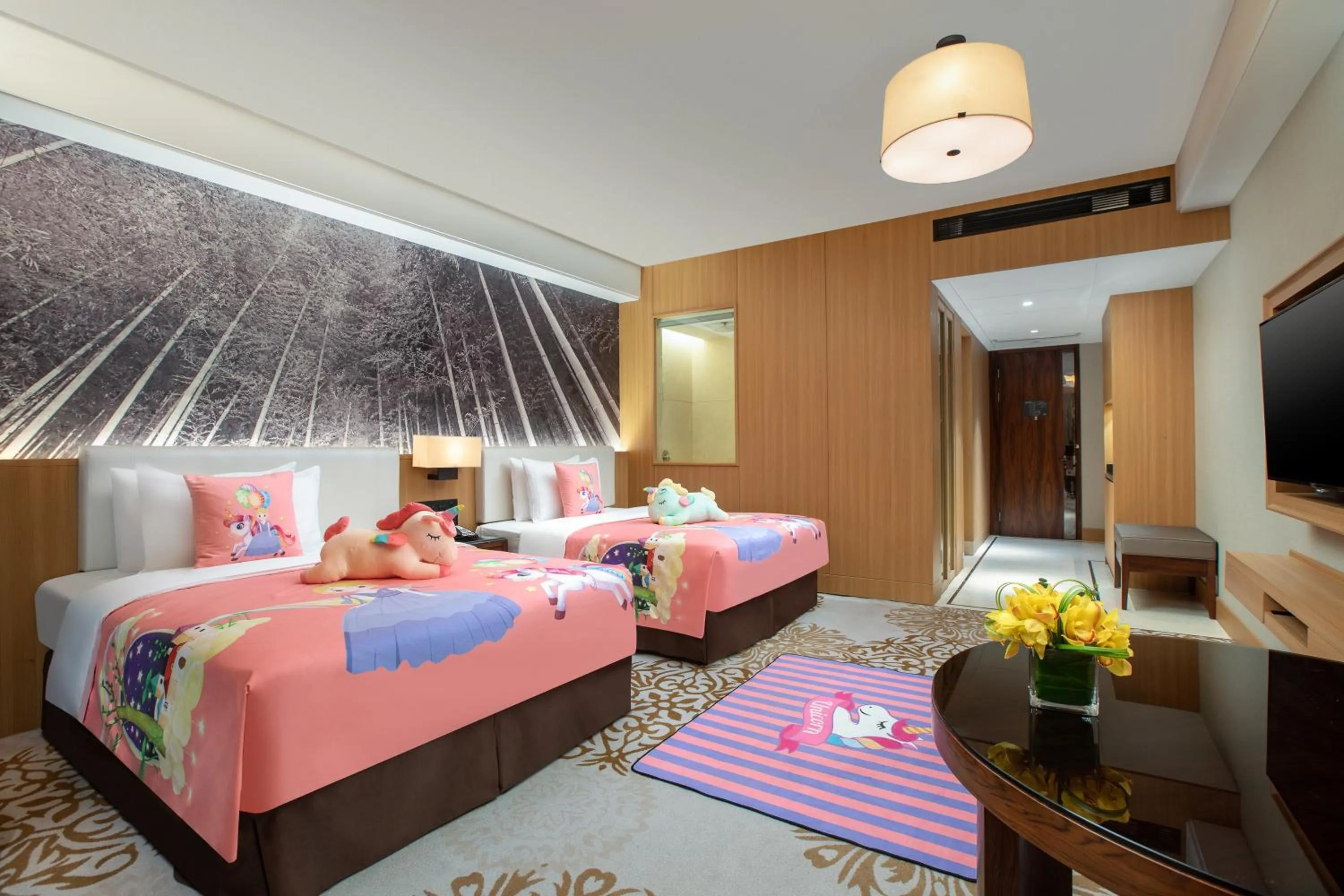 Photo of the whole room, Bed in Xiamen C&D Hotel