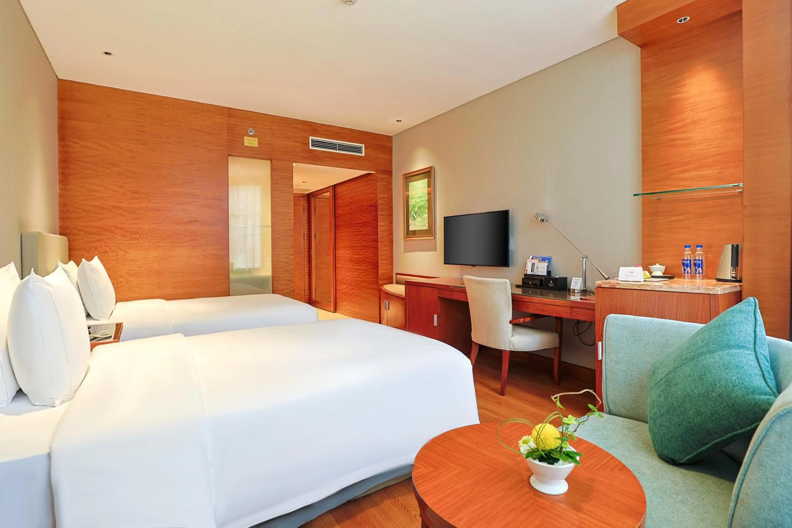 Bed in Xiamen C&D Hotel