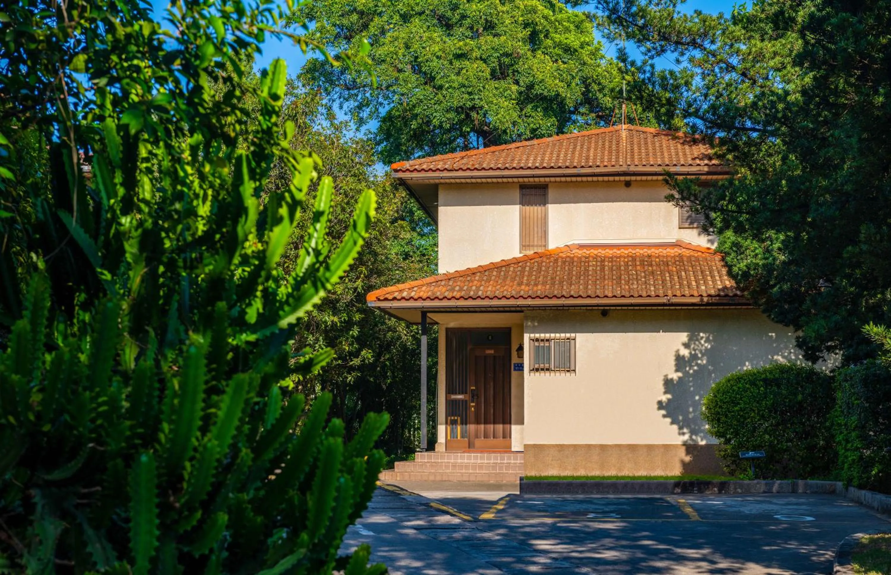 Property building in Xiamen C&D Hotel