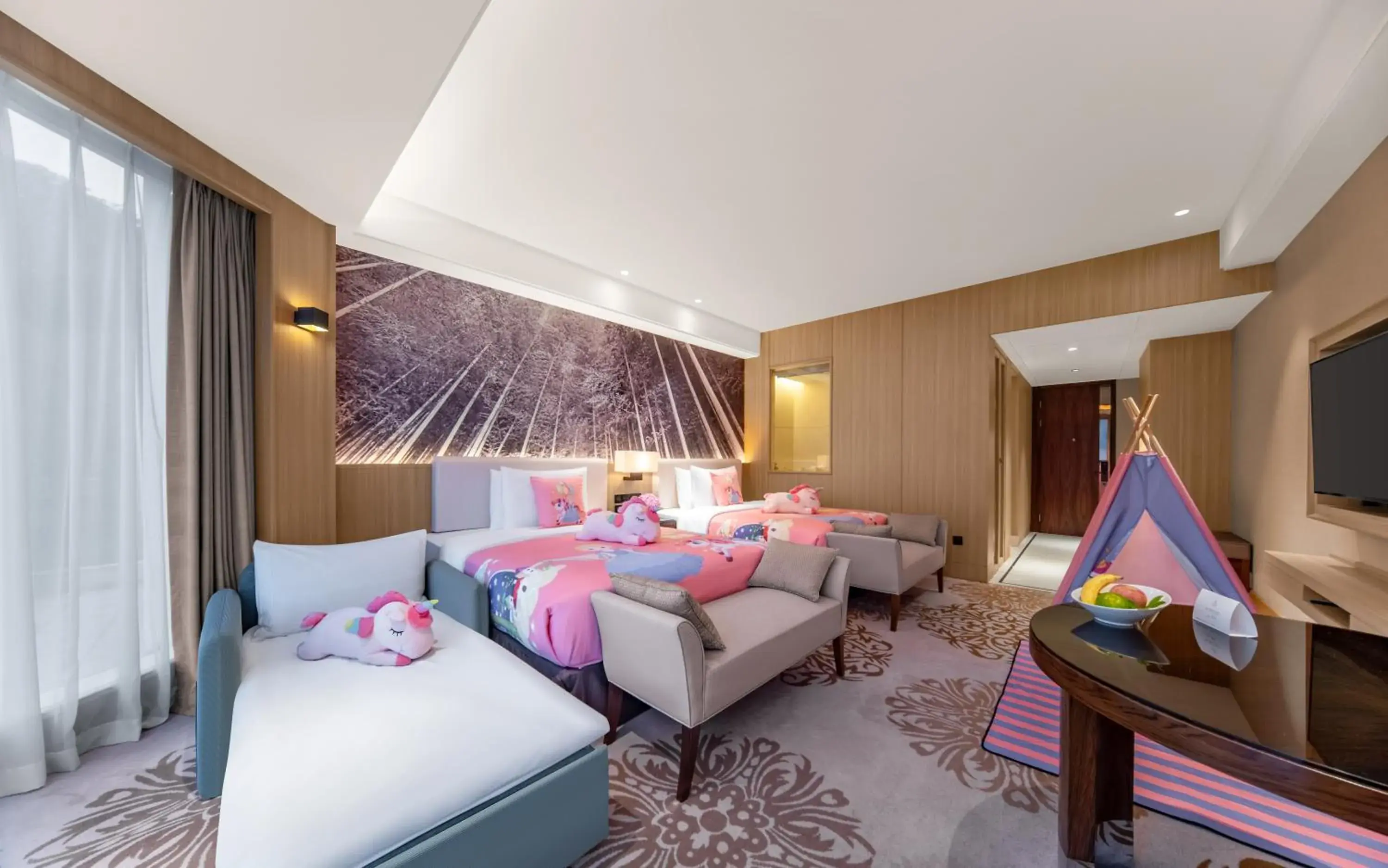 Bedroom, Bed in Xiamen C&D Hotel Bedroom, Bed in Xiamen C&D Hotel