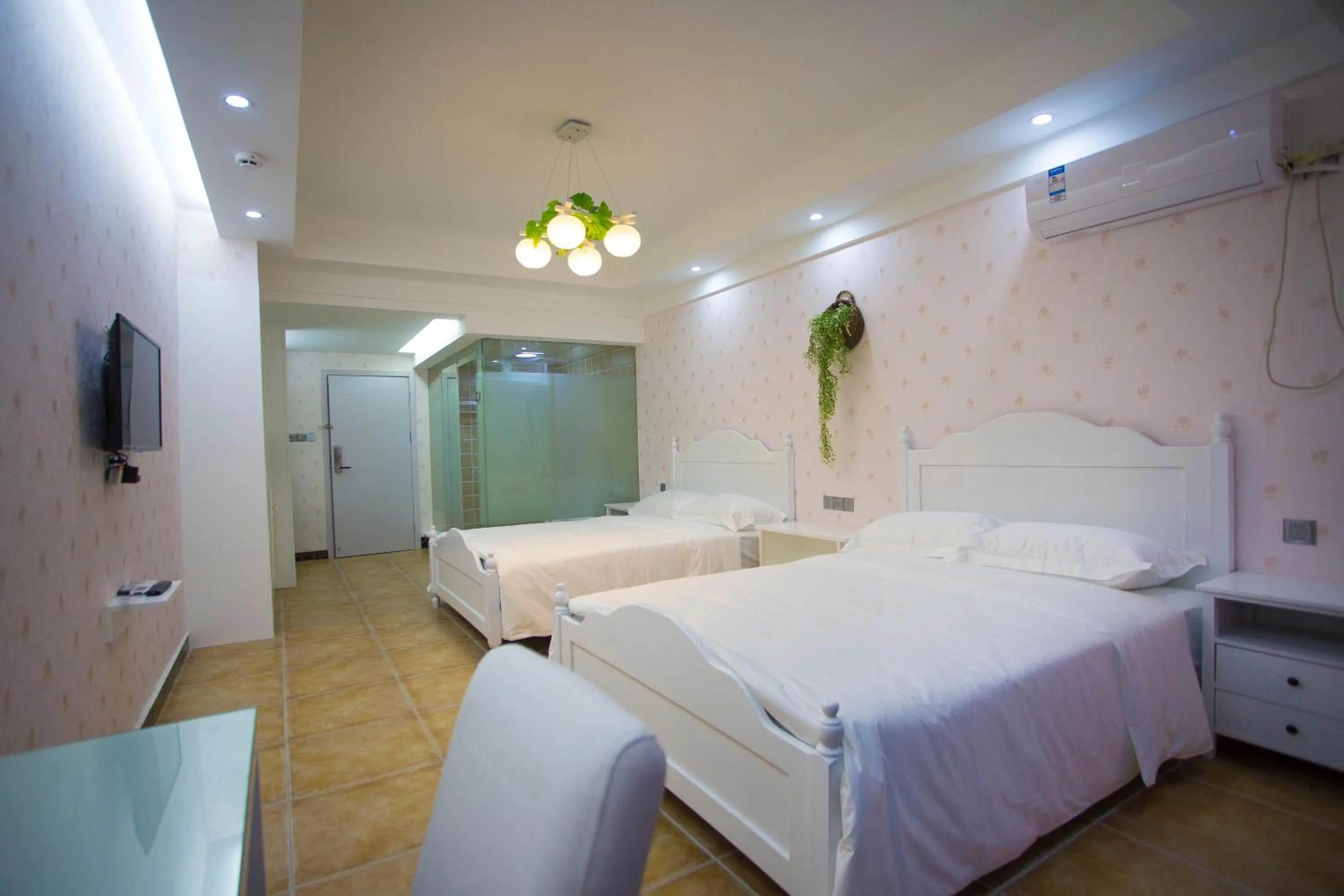 Bed in Zhangjiajie Cat Theme Inn