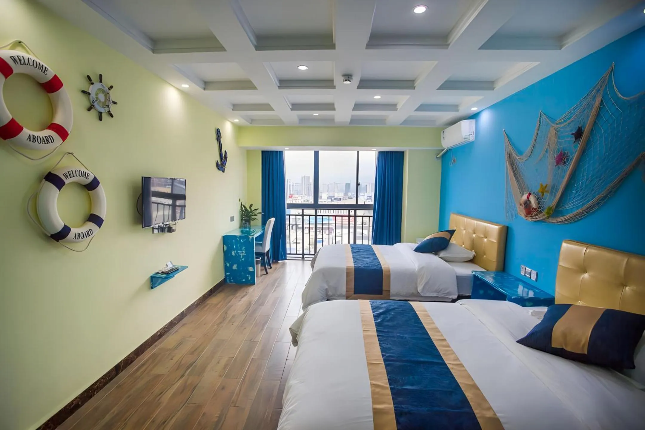 Photo of the whole room, Bed in Zhangjiajie Cat Theme Inn