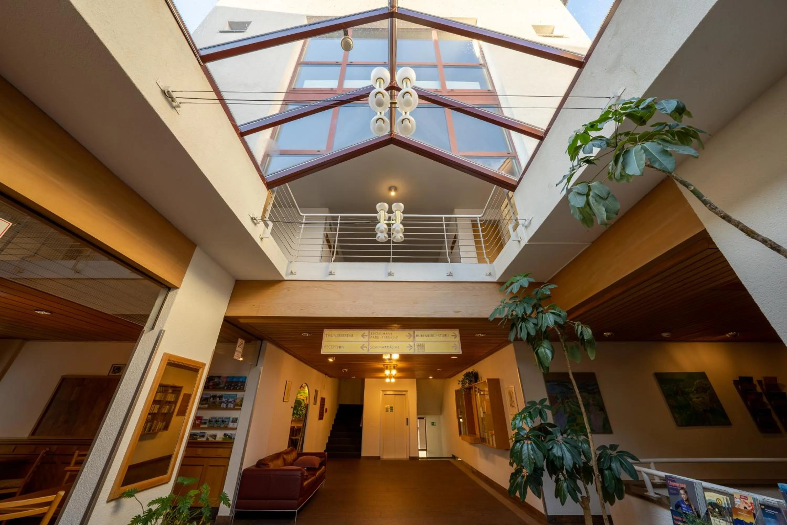 Lobby or reception in Hotel Aeschi Park