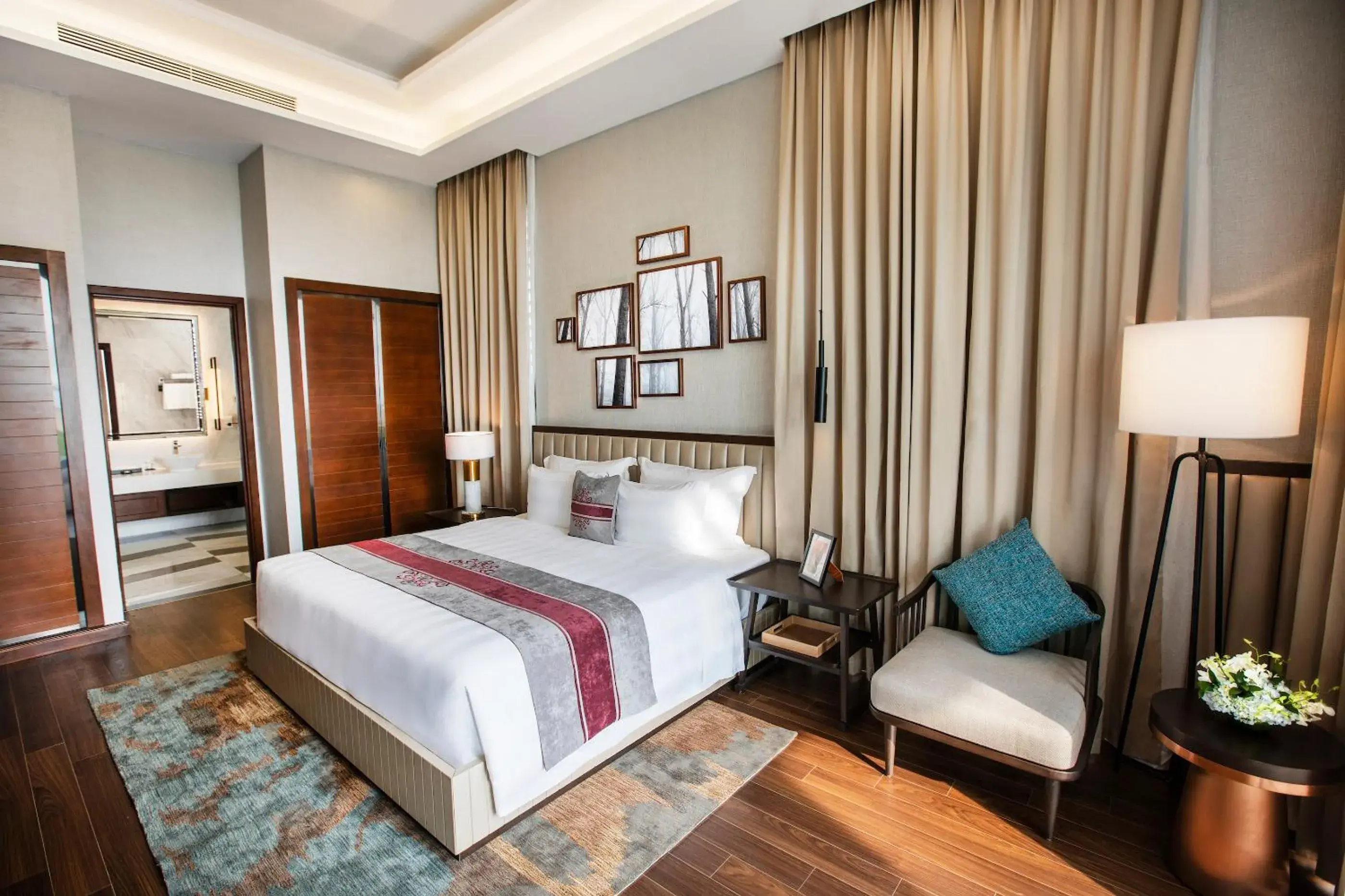 Three-Bedroom Villa with Private Pool in Vinpearl Resort & Golf Nam Hoi An Three-Bedroom Villa with Private Pool in Vinpearl Resort & Golf Nam Hoi An