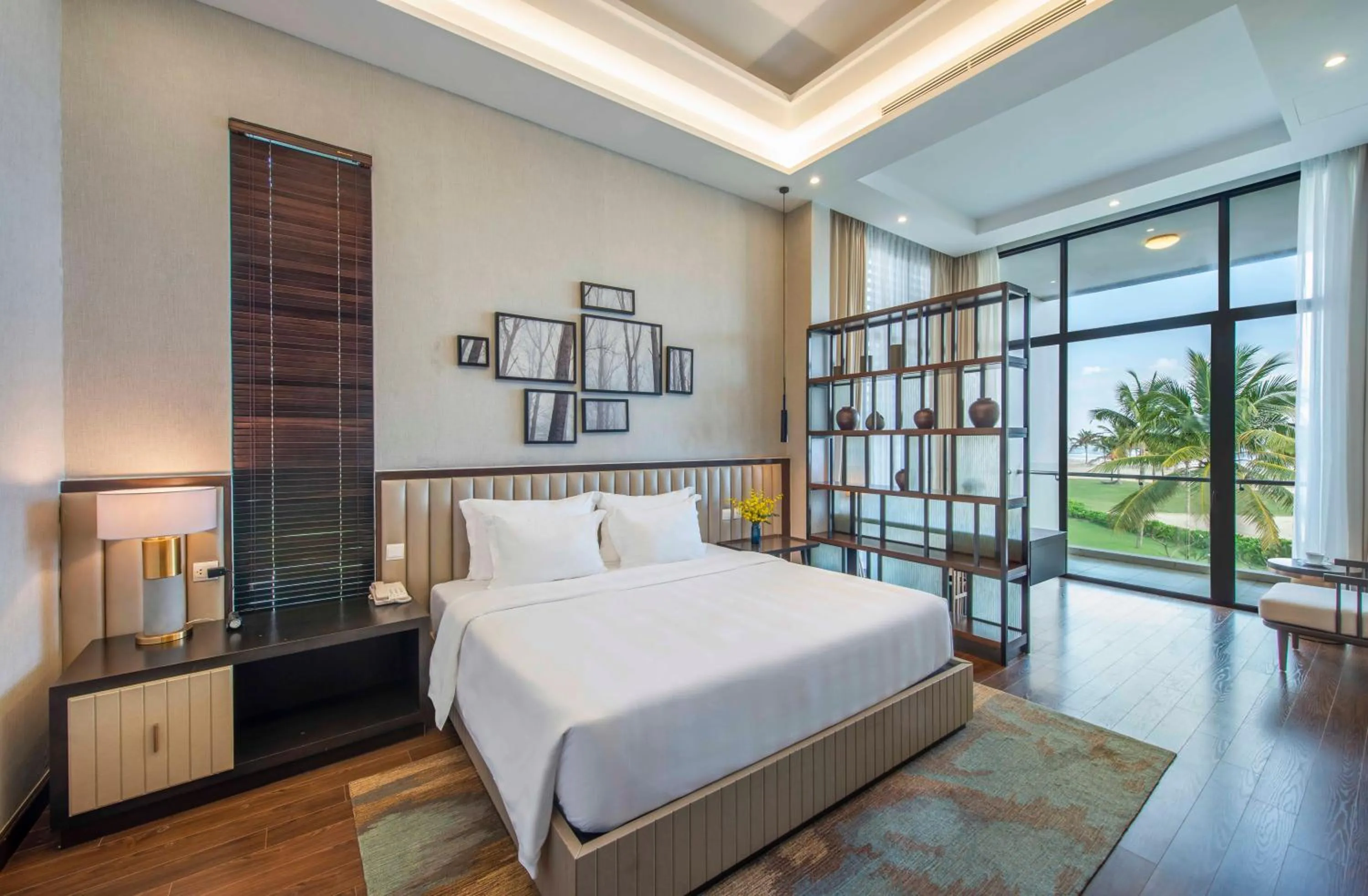 Bed in Vinpearl Resort & Golf Nam Hoi An