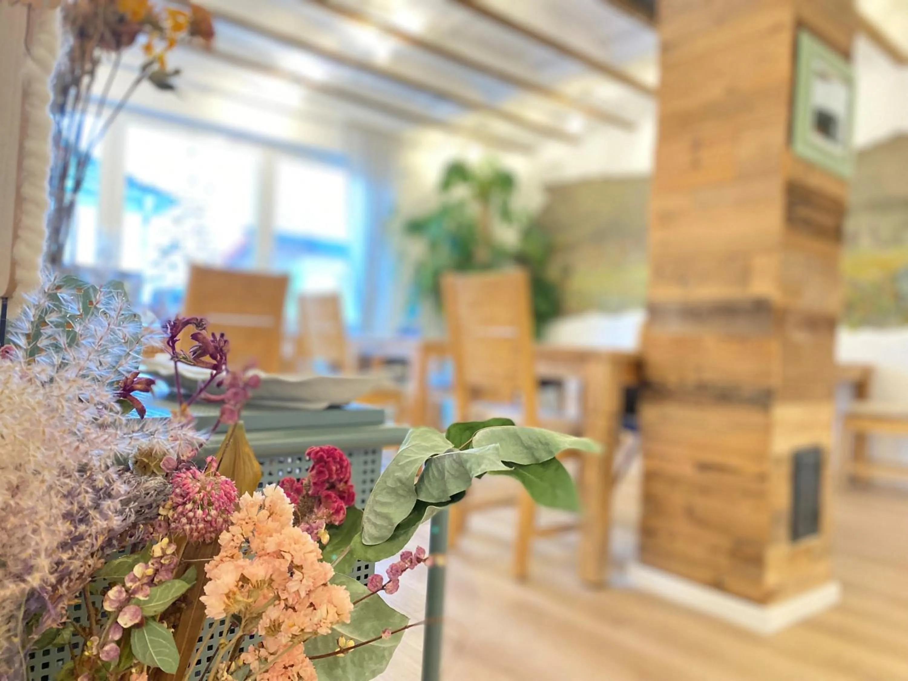 Restaurant/places to eat in Haus am Heiner Geißler Platz by Landgasthof Zickler