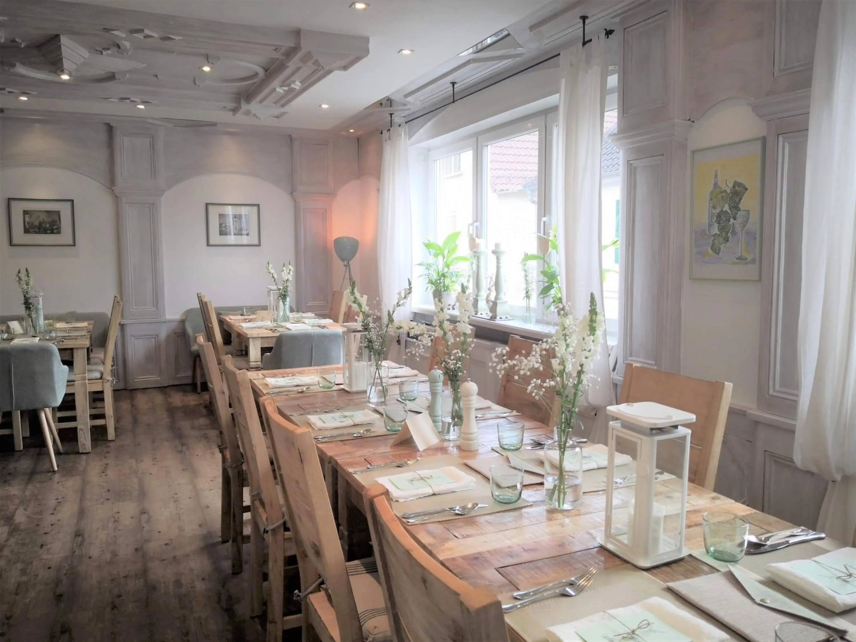 Restaurant/places to eat in Haus am Heiner Geißler Platz by Landgasthof Zickler