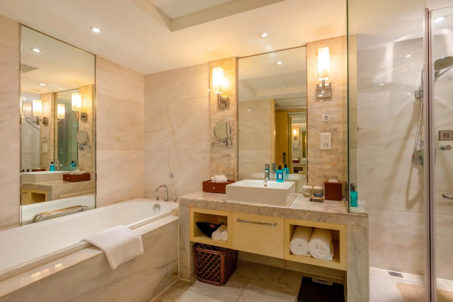 Bathroom in Zhejiang Hotel