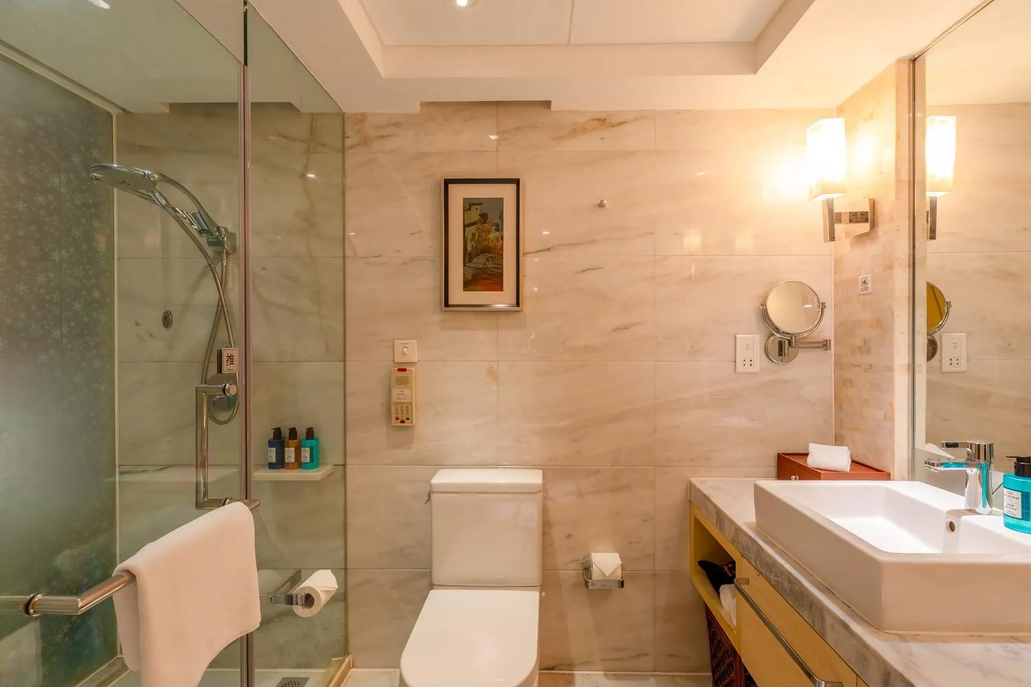 Bathroom in Zhejiang Hotel