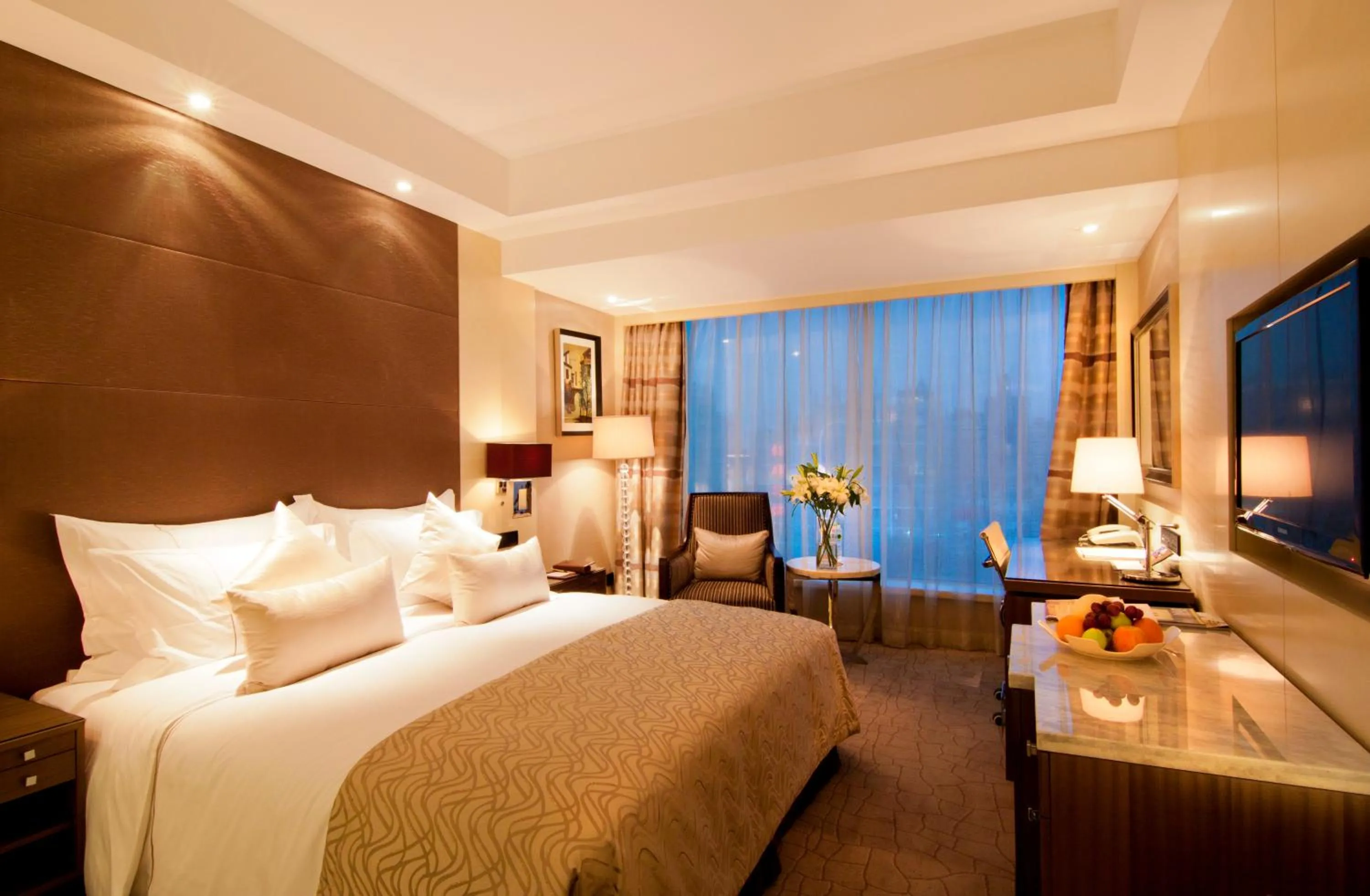Photo of the whole room, Bed in Zhejiang Hotel