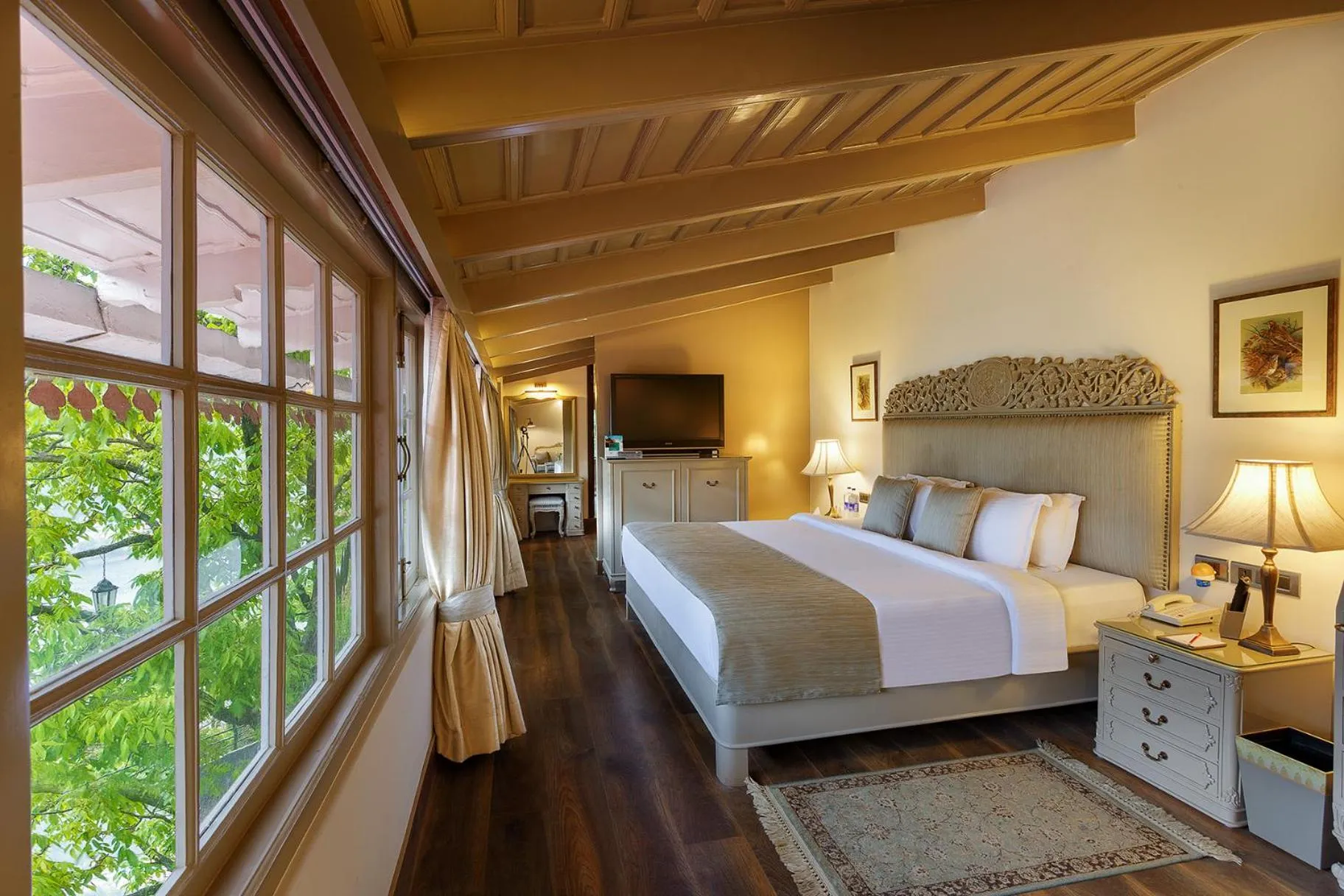 Photo of the whole room, Bed in The Naini Retreat, Nainital by Leisure Hotels