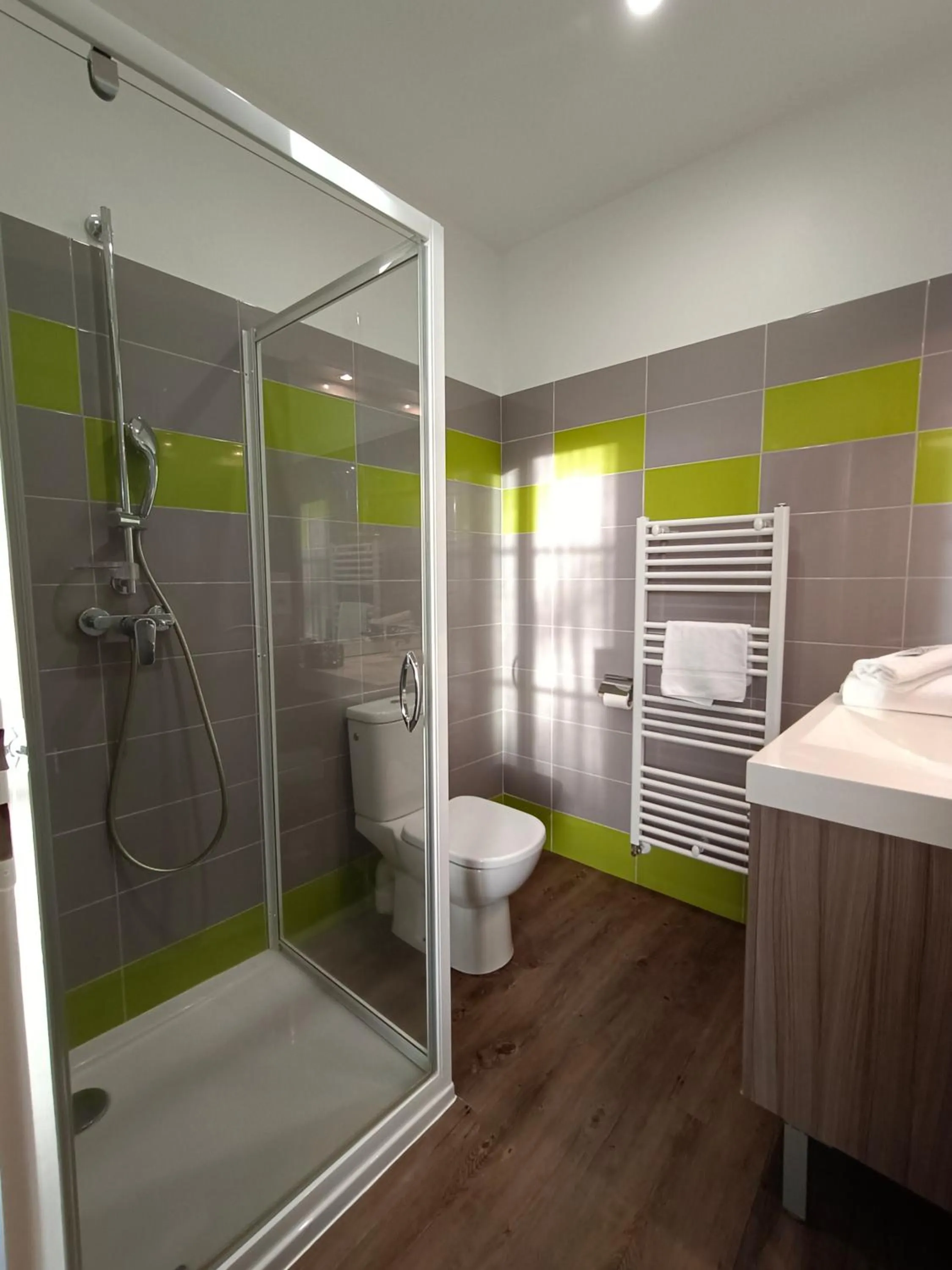 Shower in Appart'Hotel Parc Johan