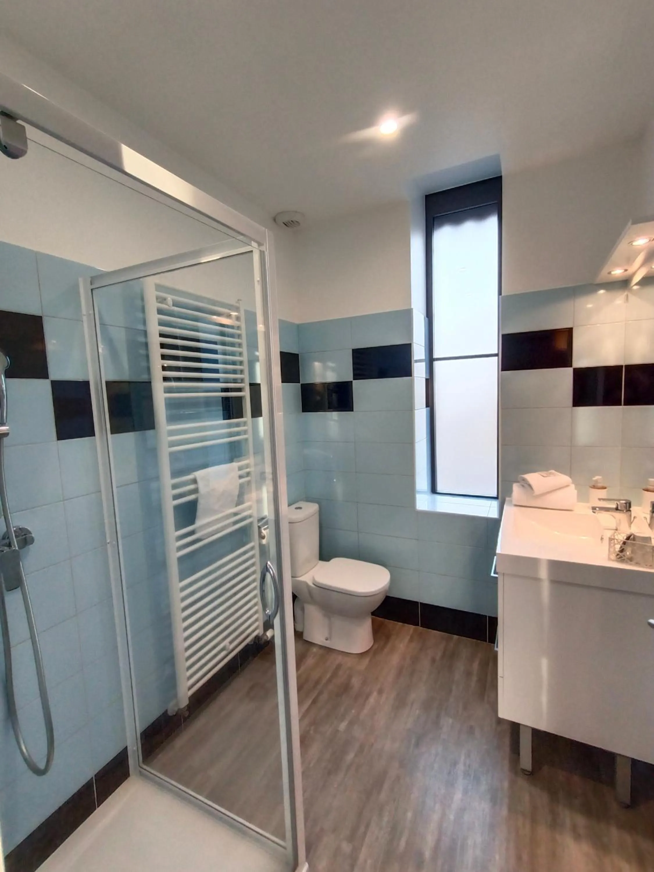 Shower in Appart'Hotel Parc Johan