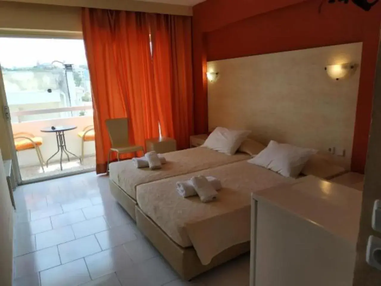 Standard Double or Twin Room with Balcony in Helena Hotel Standard Double or Twin Room with Balcony in Helena Hotel