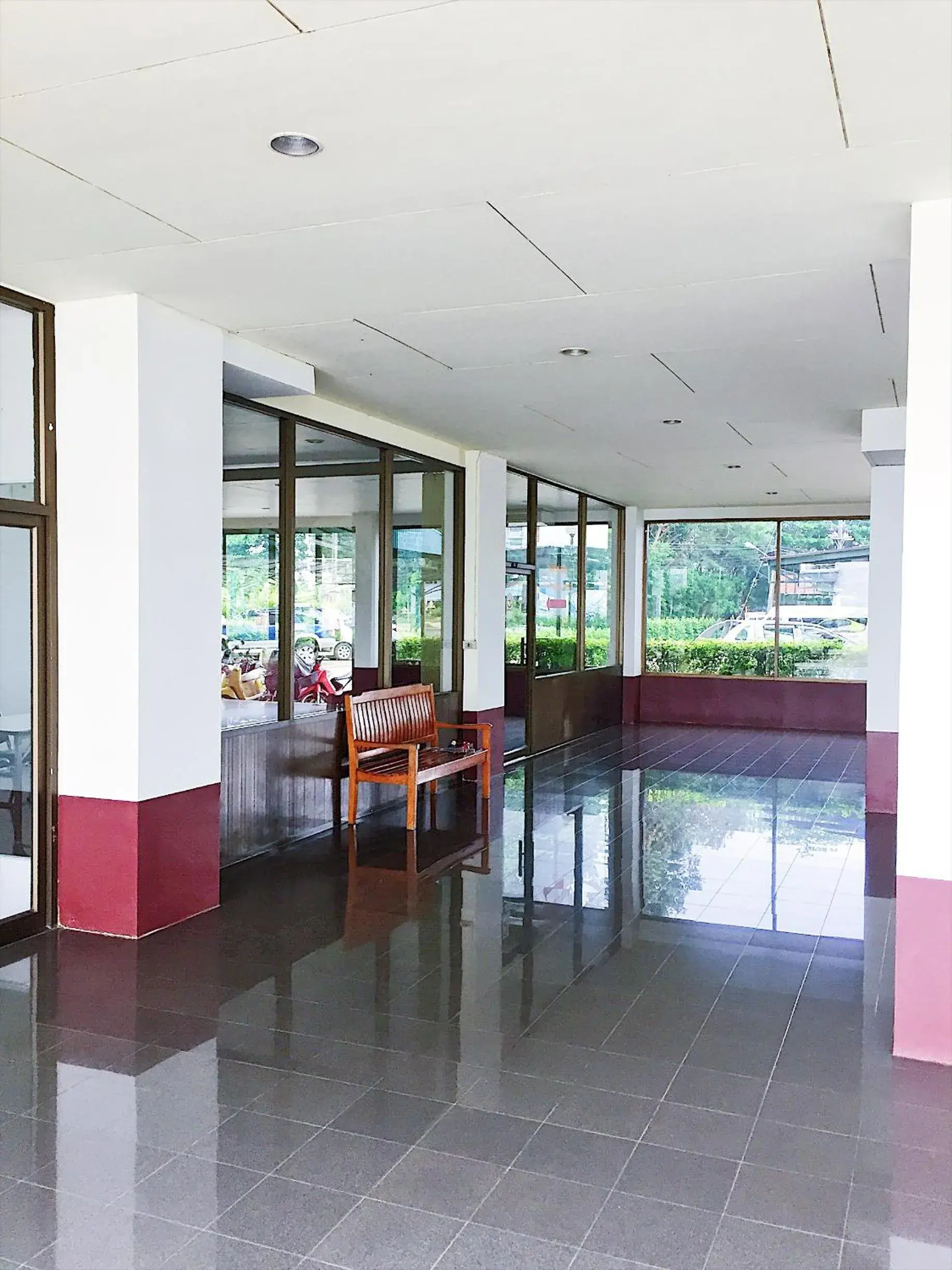 Facade/entrance in Wiangwalee Hotel Facade/entrance in Wiangwalee Hotel