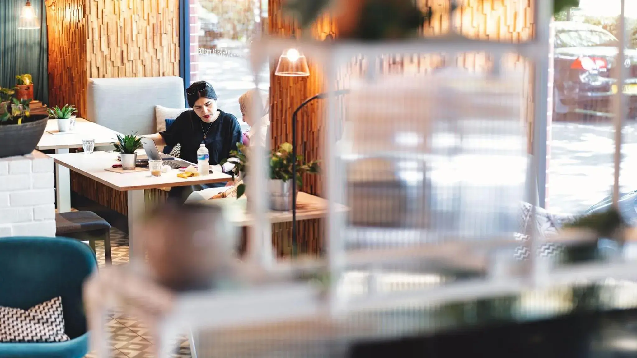 Lounge or bar in room2 Southampton Hometel Lounge or bar in room2 Southampton Hometel