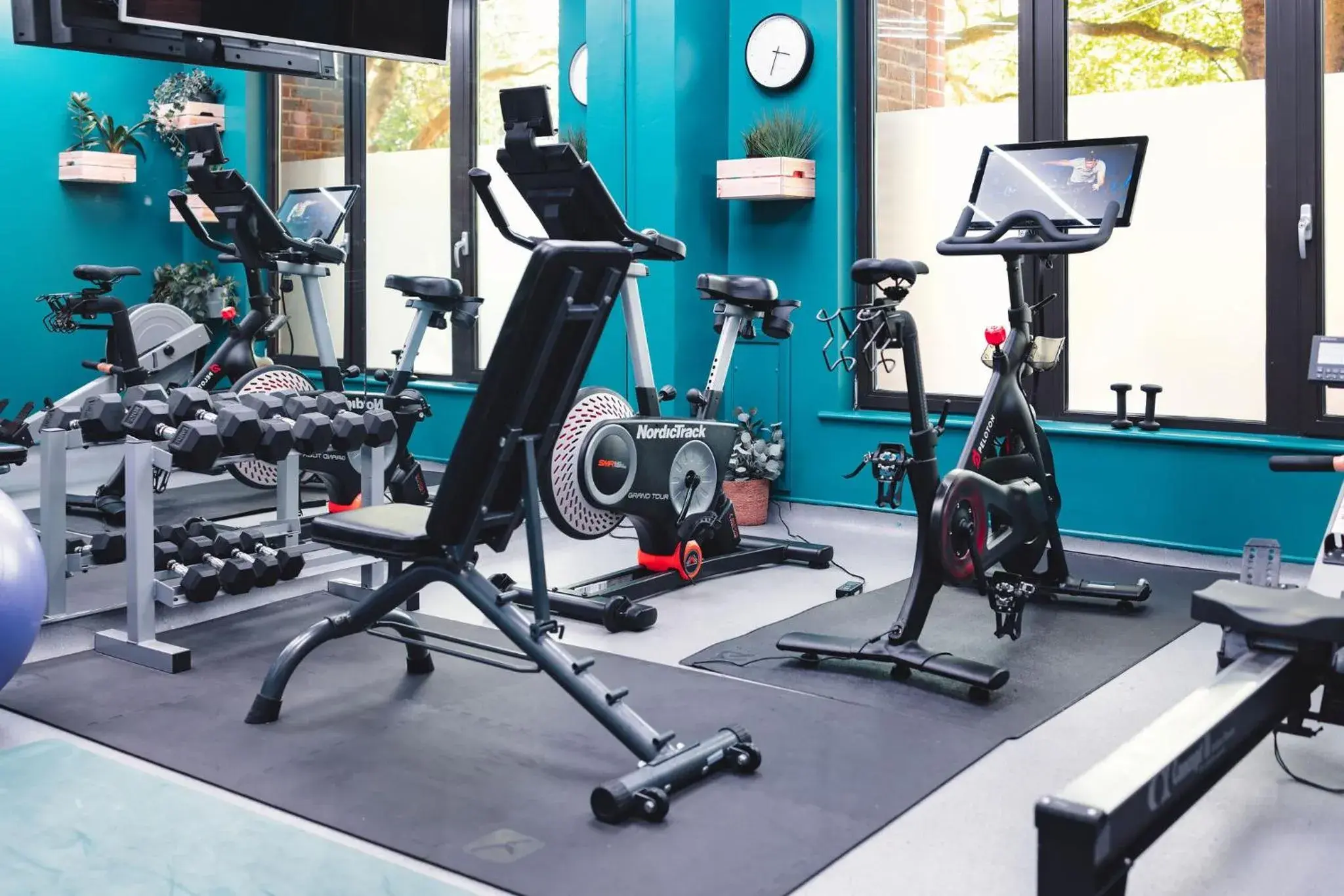Fitness centre/facilities in room2 Southampton Hometel Fitness centre/facilities in room2 Southampton Hometel