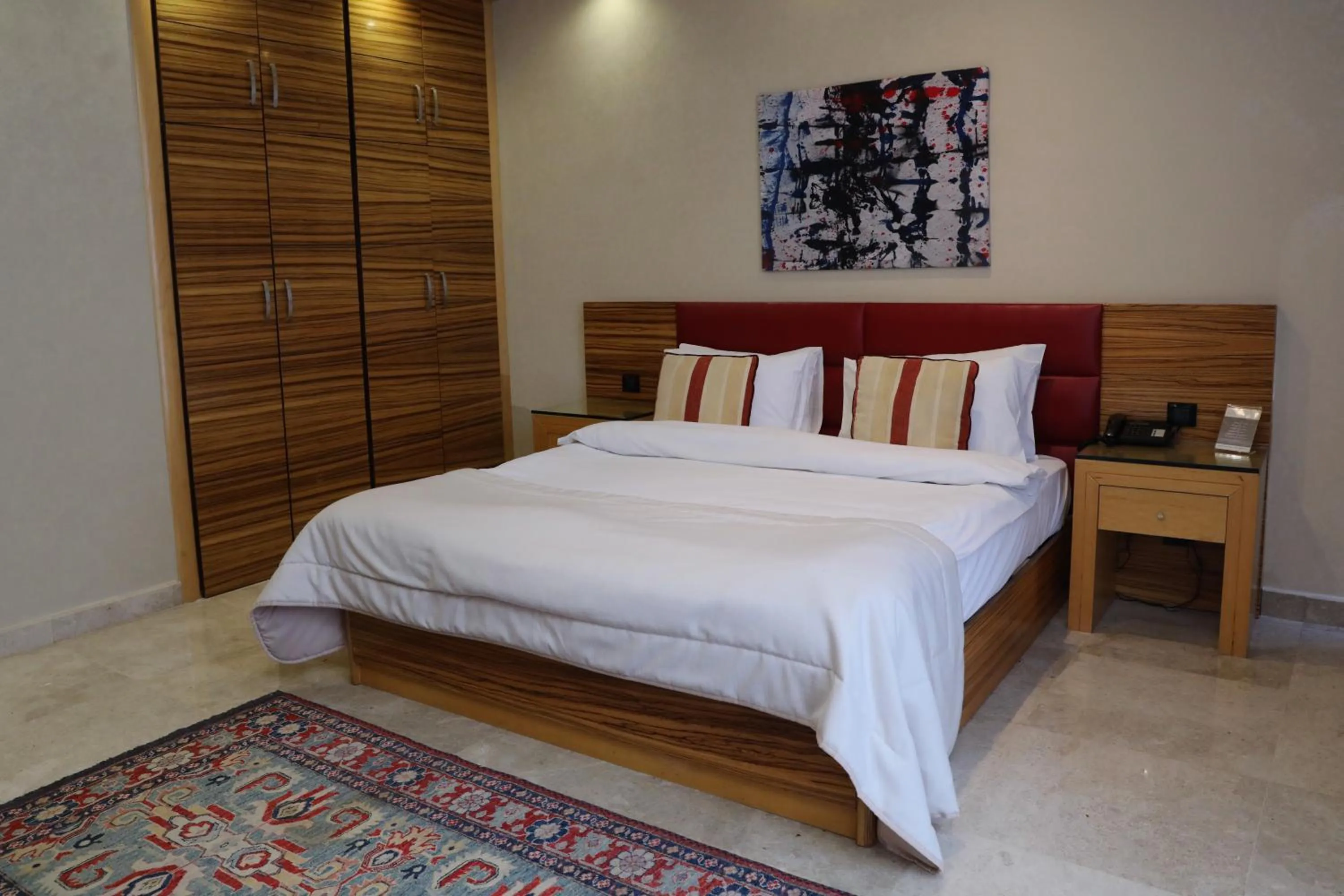 Bedroom, Bed in Imperial Suites Hotel