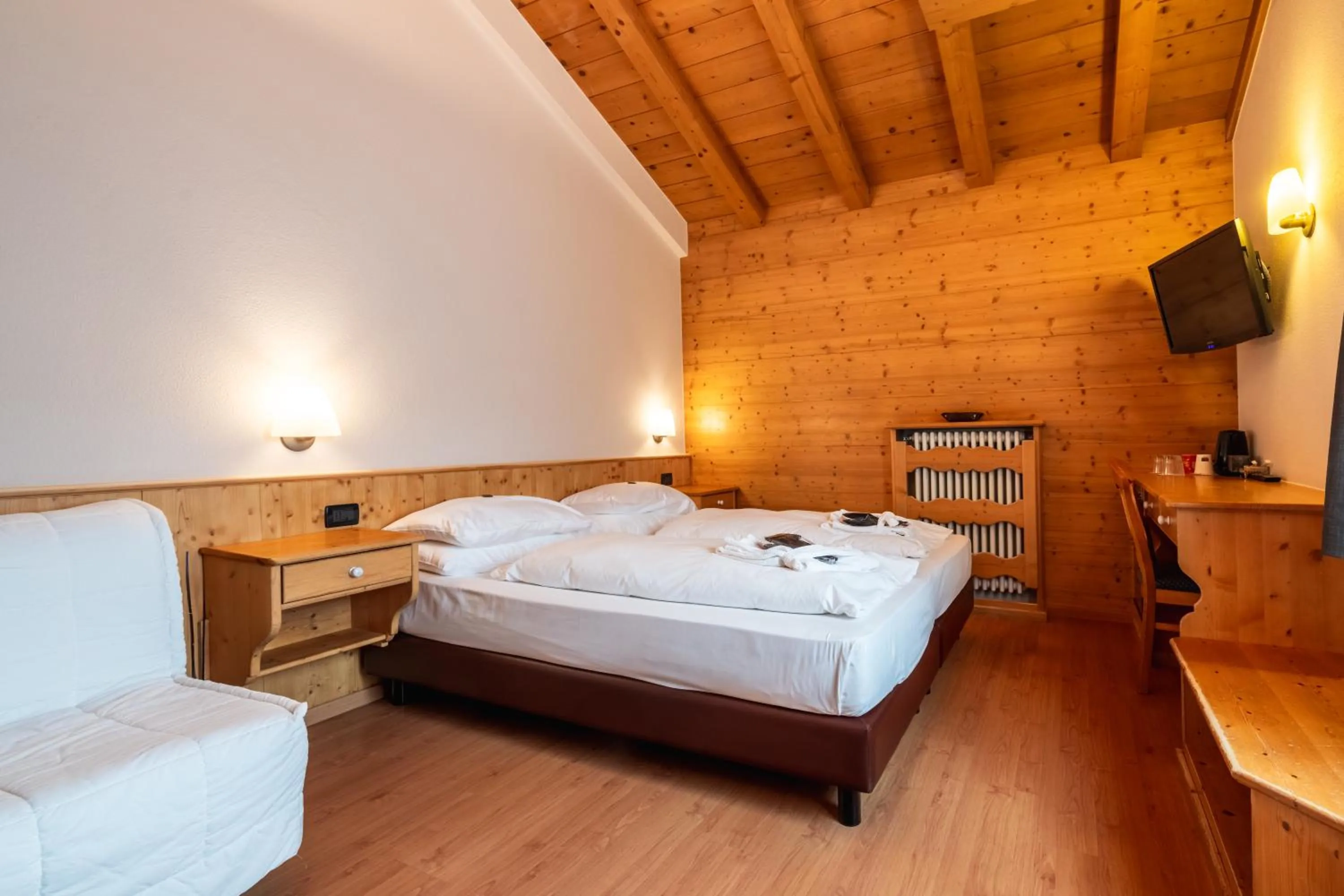 Photo of the whole room, Bed in Hotel St. Michael