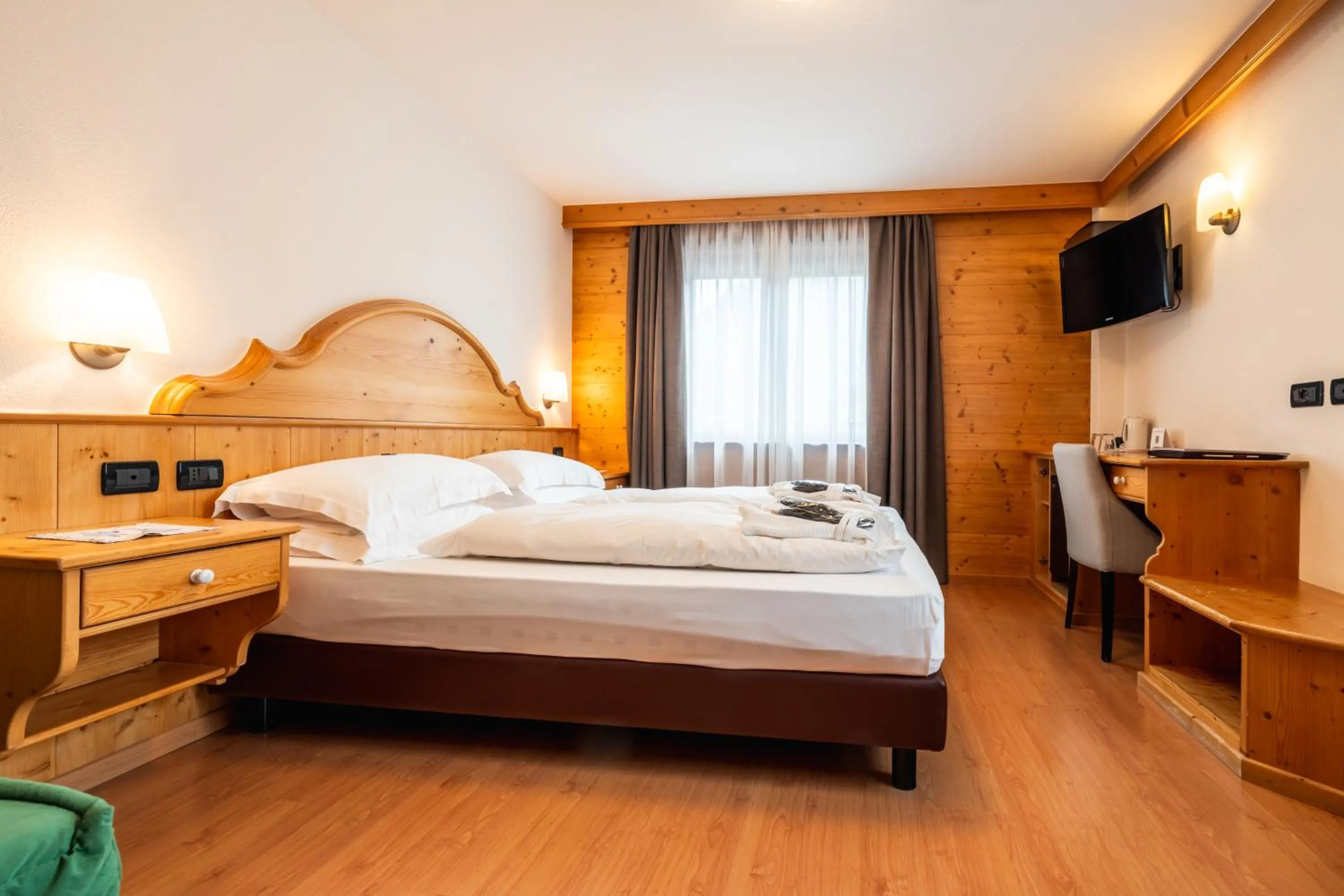 Photo of the whole room, Bed in Hotel St. Michael