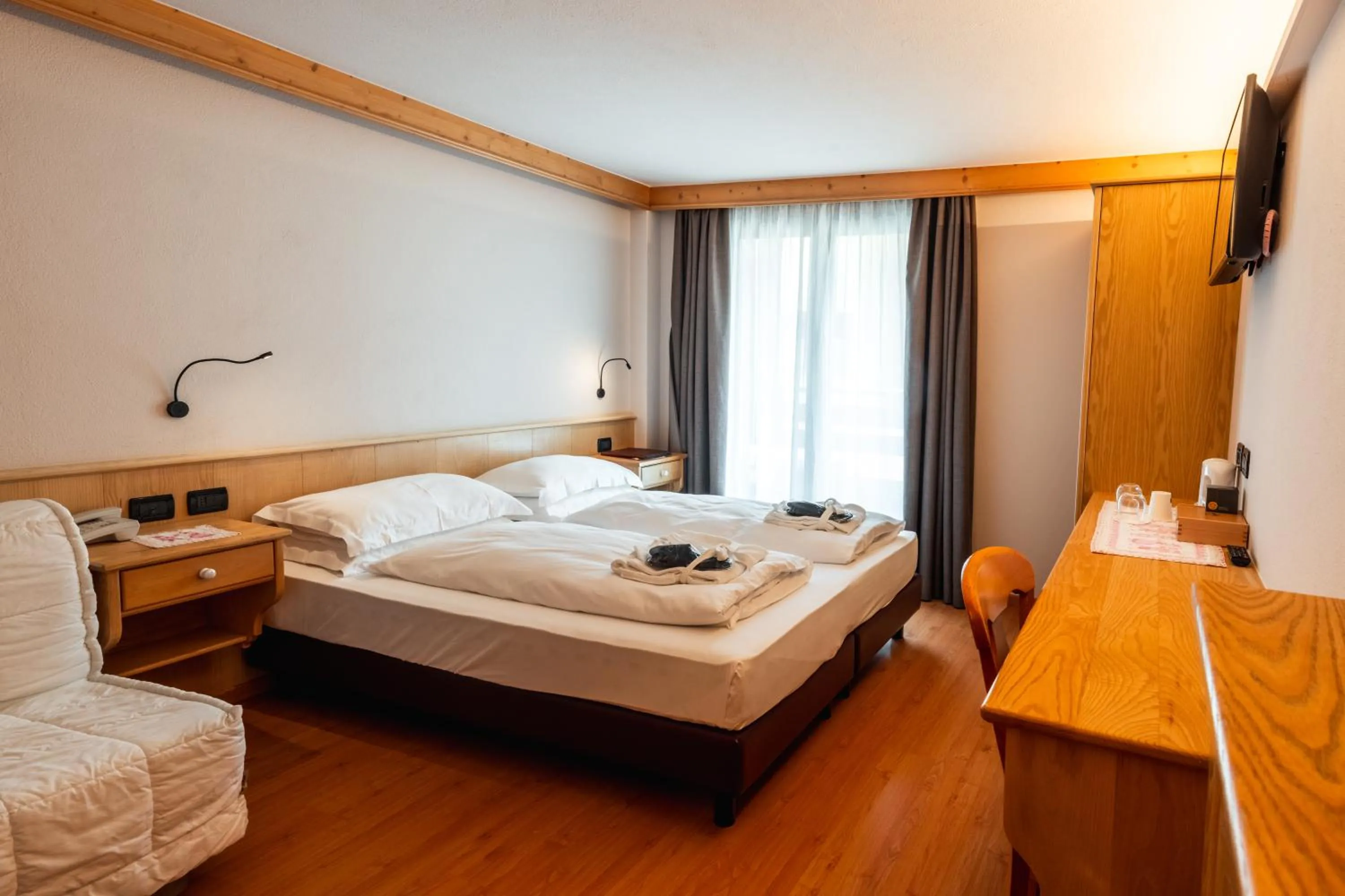 Photo of the whole room, Bed in Hotel St. Michael