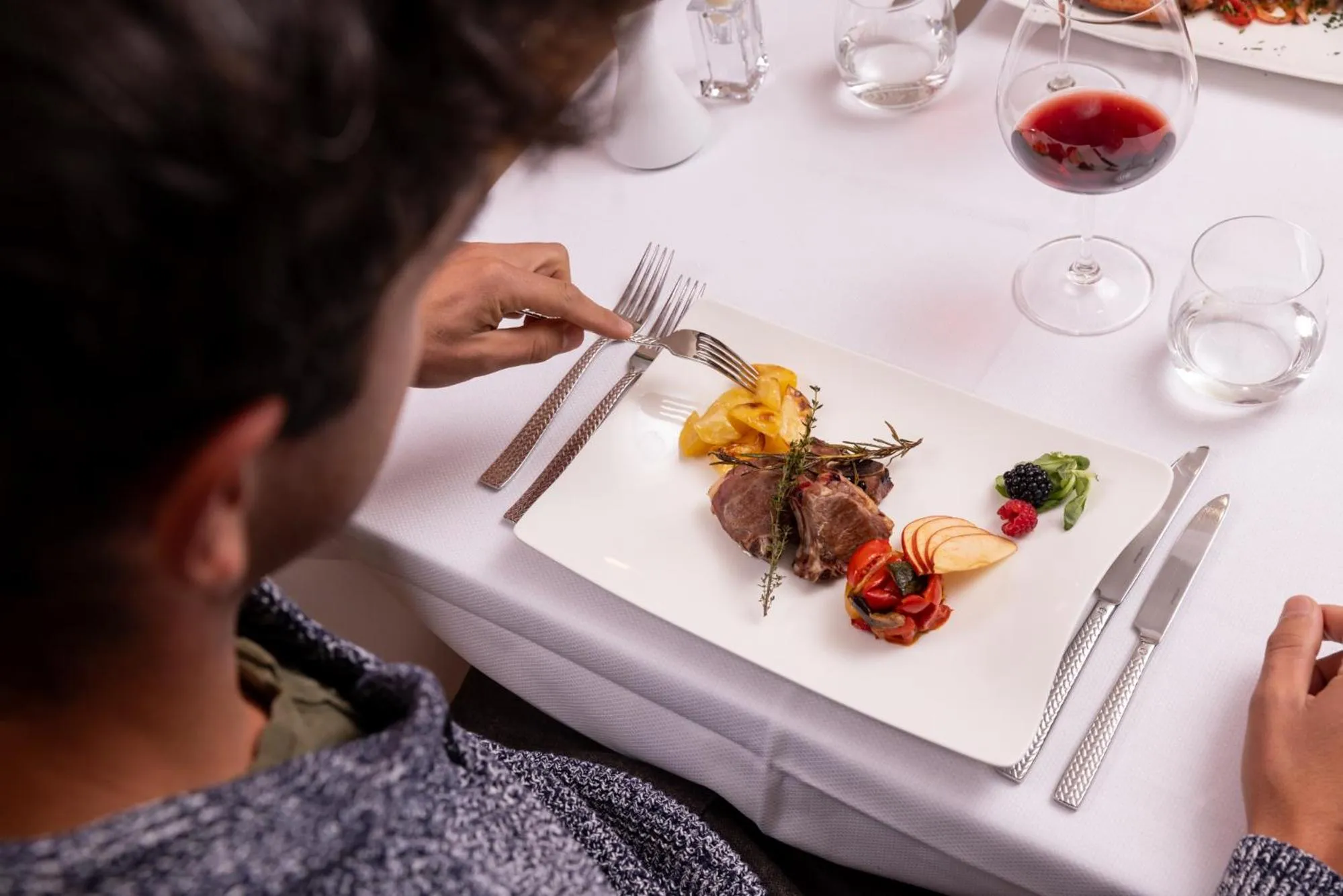 Restaurant/places to eat in Hotel St. Michael