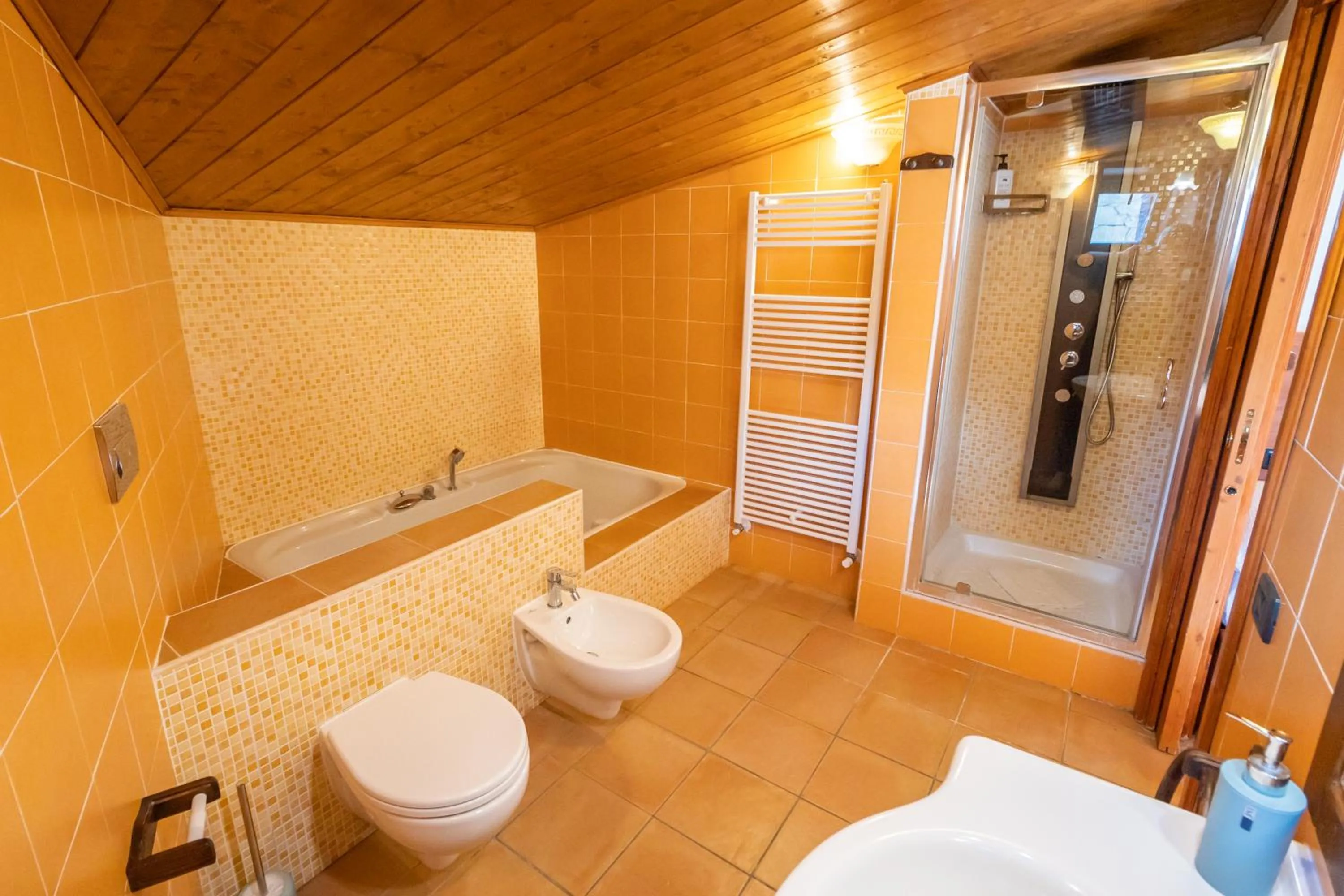 Bathroom in Resort Ninfea San Pellegrino Terme