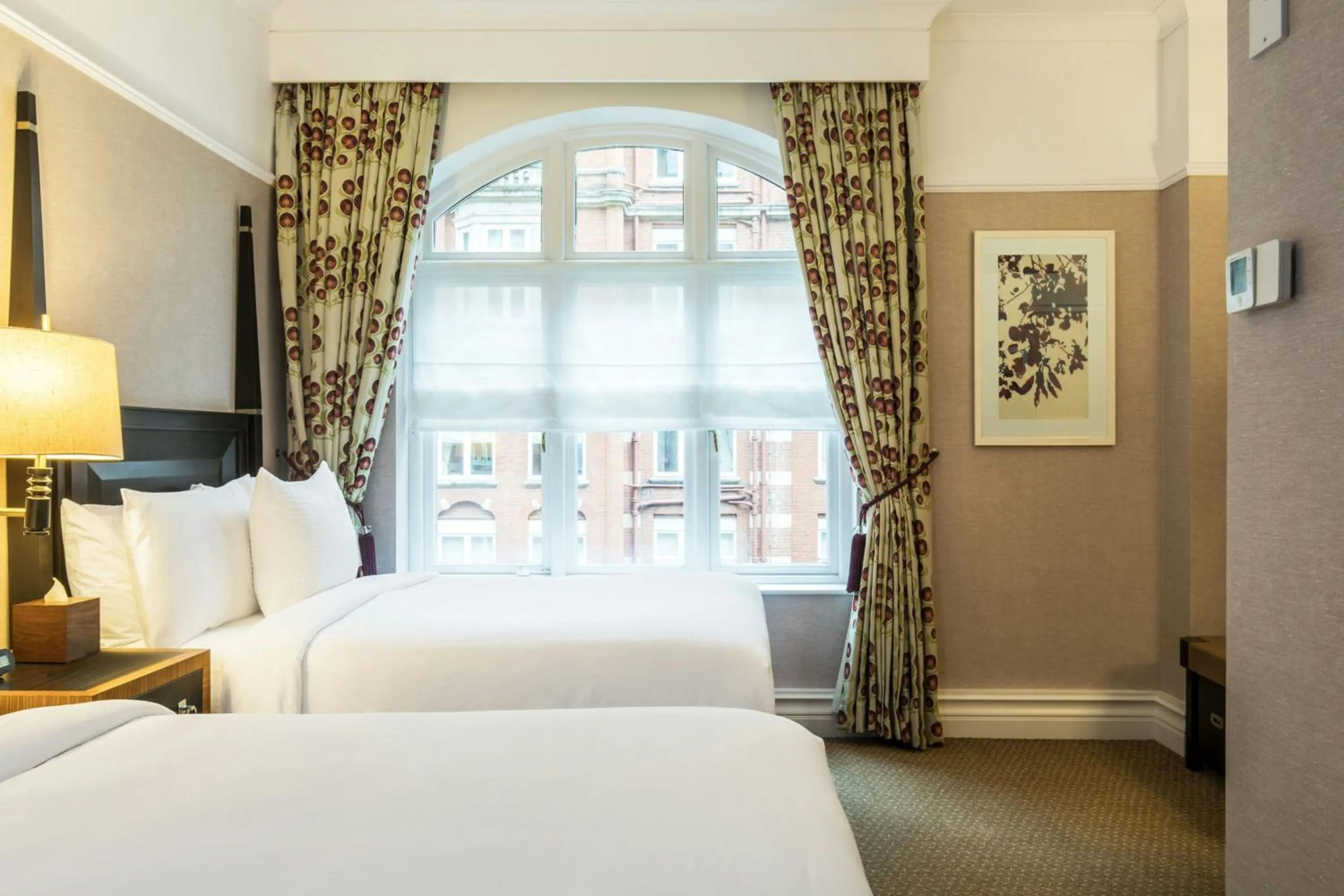 Photo of the whole room, Bed in St. Ermin's Hotel, Autograph Collection