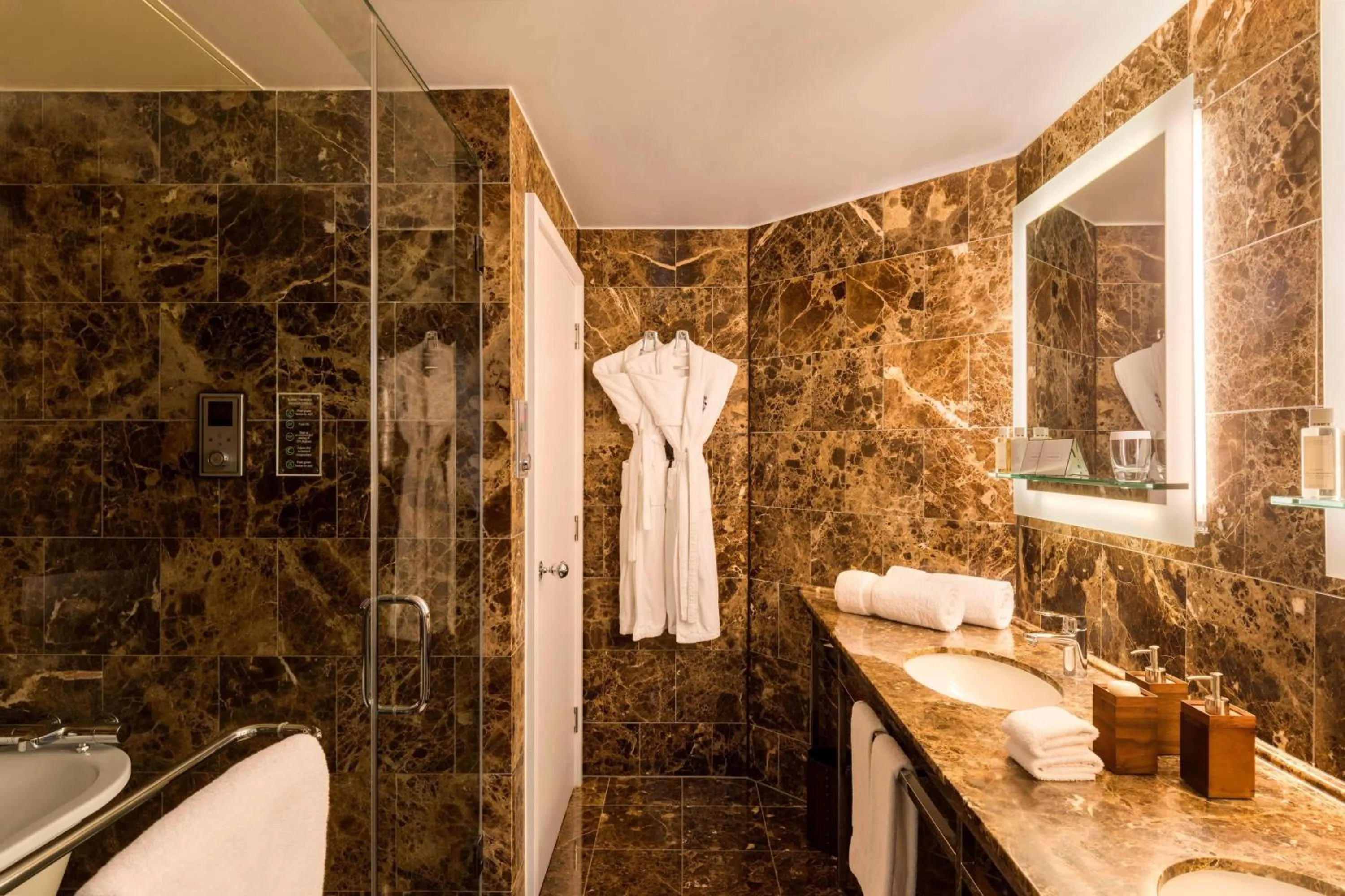 Bathroom in St. Ermin's Hotel, Autograph Collection