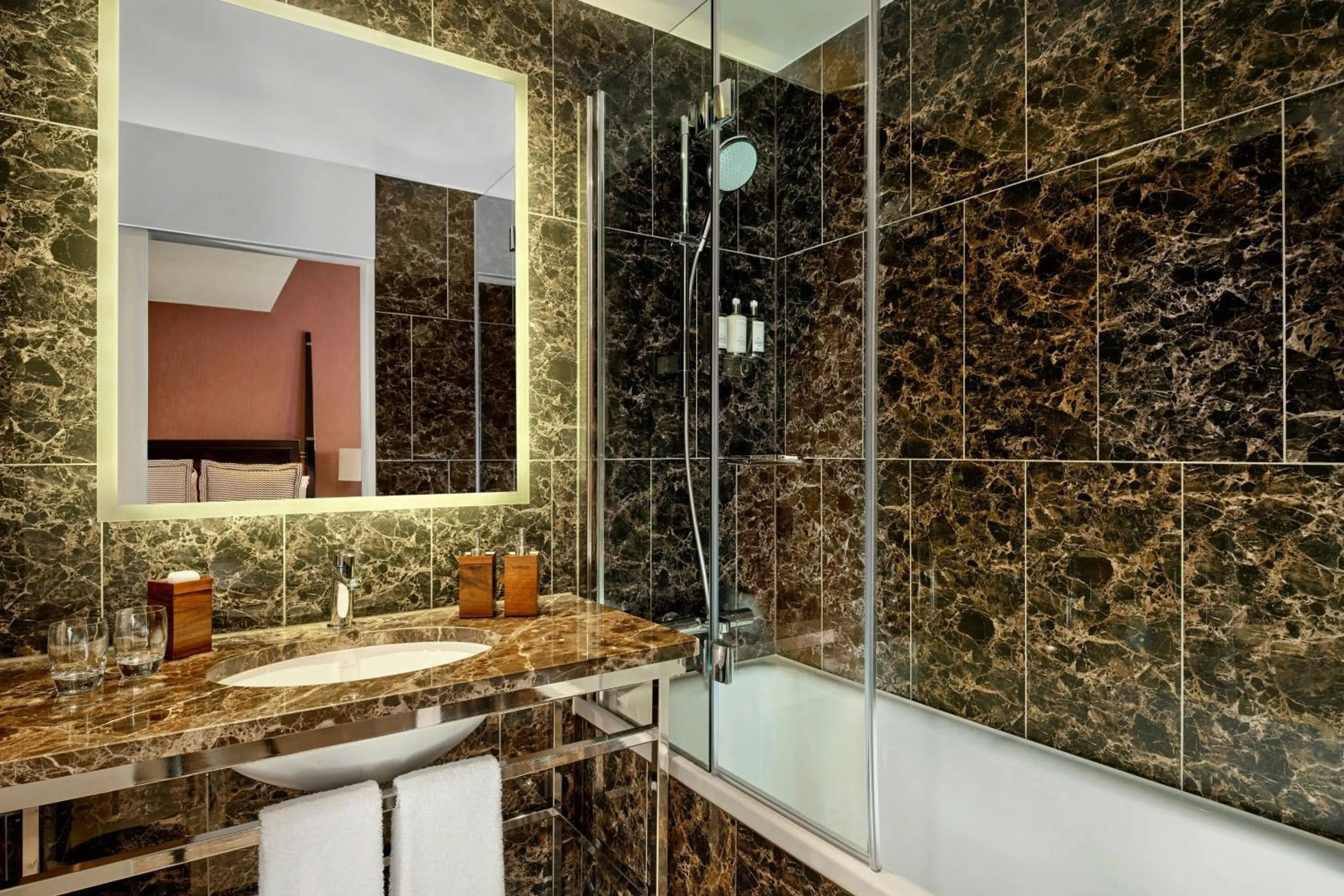 Bathroom in St. Ermin's Hotel, Autograph Collection