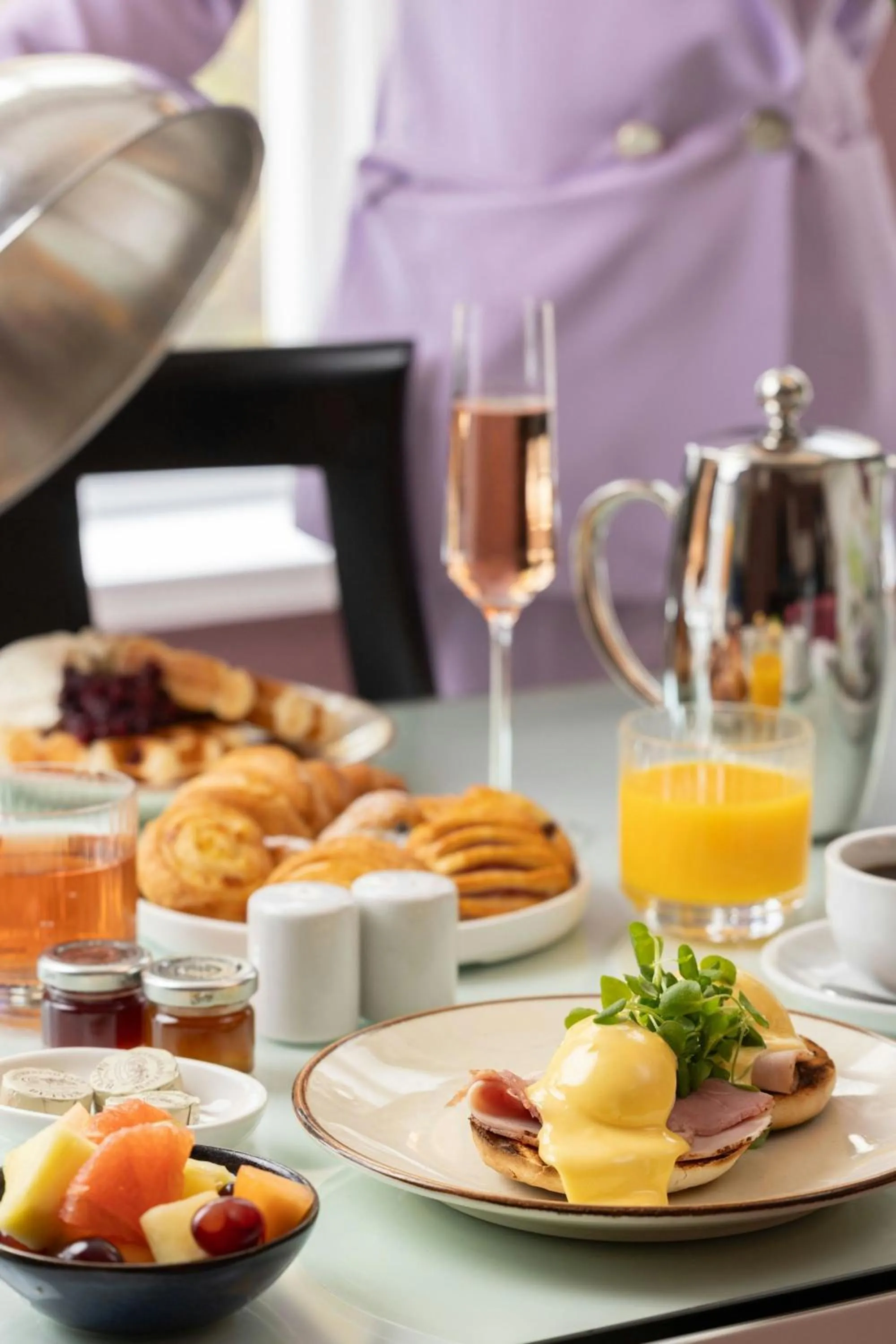 Restaurant/places to eat in St. Ermin's Hotel, Autograph Collection