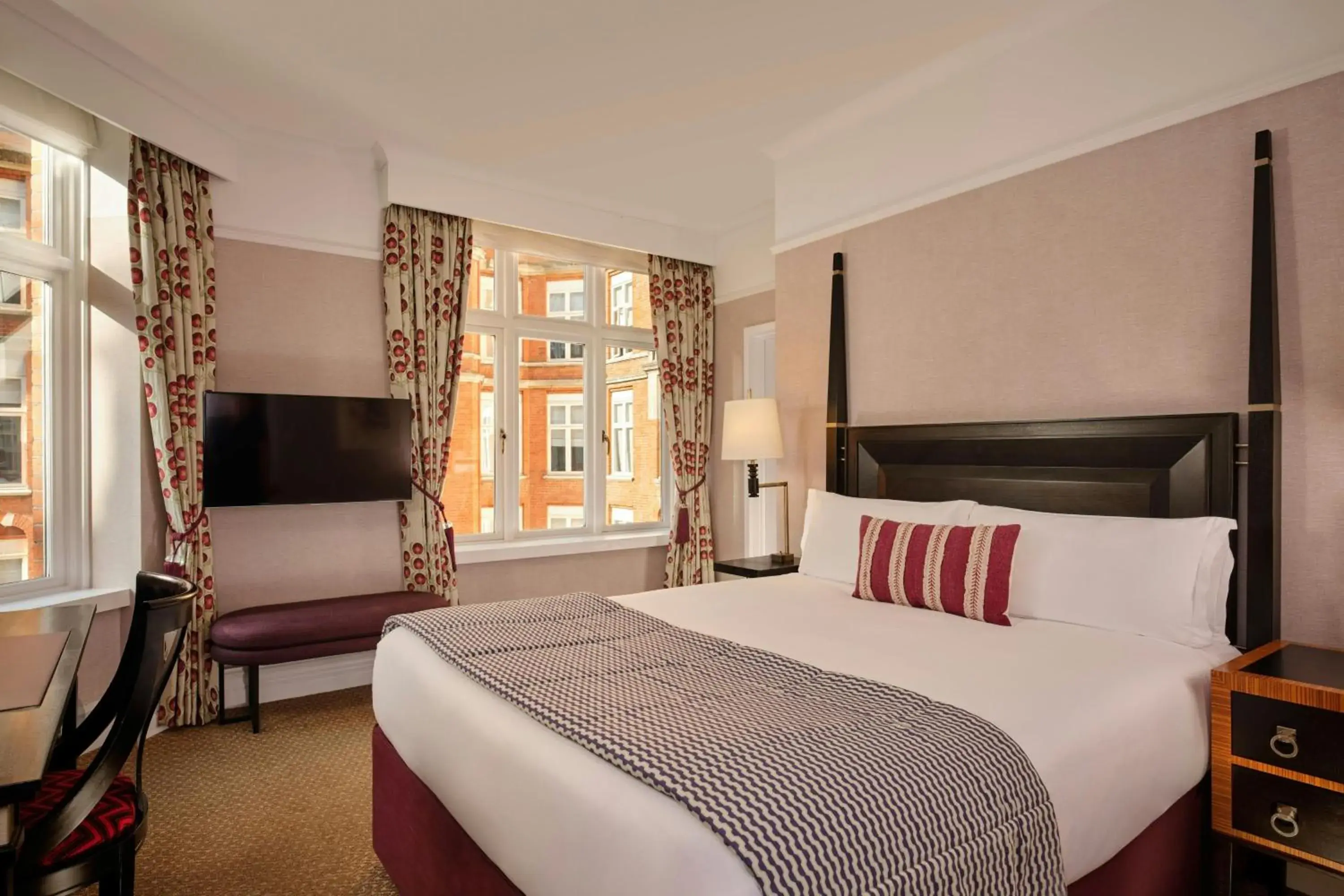 Guest Room, Guest room, 1 Queen in St. Ermin's Hotel, Autograph Collection Guest Room, Guest room, 1 Queen in St. Ermin's Hotel, Autograph Collection