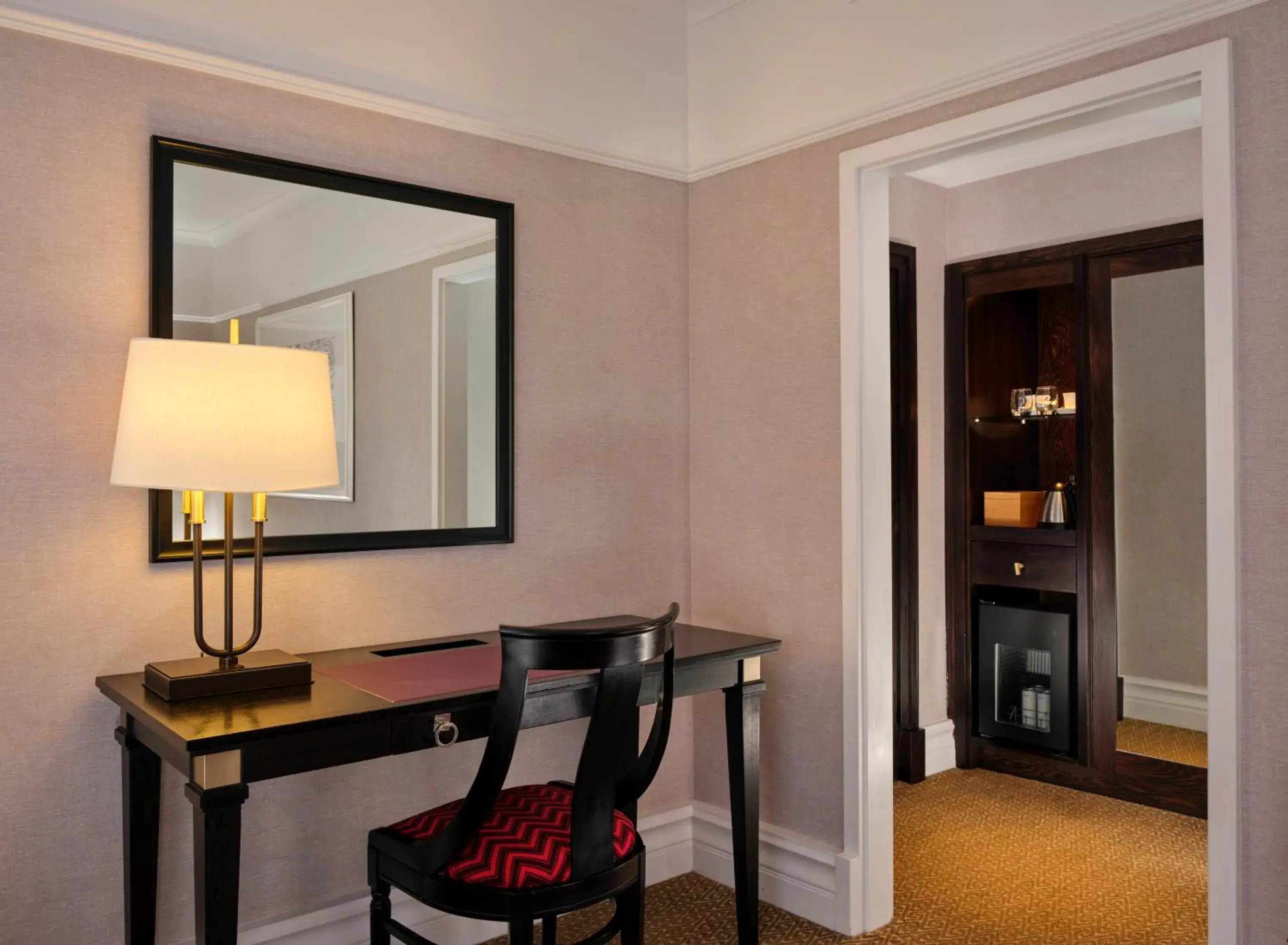 Bedroom in St. Ermin's Hotel, Autograph Collection Bedroom in St. Ermin's Hotel, Autograph Collection