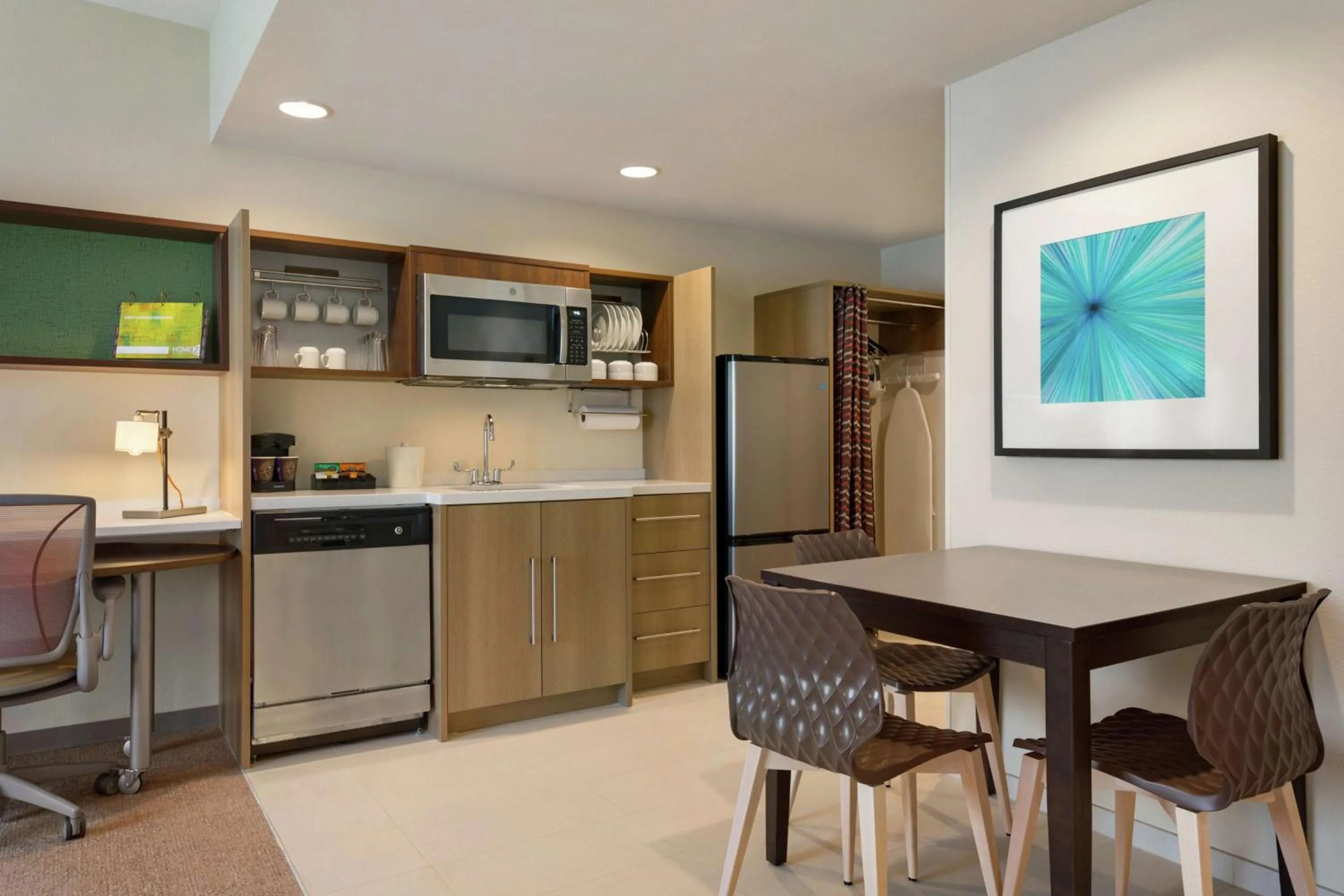 Bedroom in Home2 Suites By Hilton Frederick