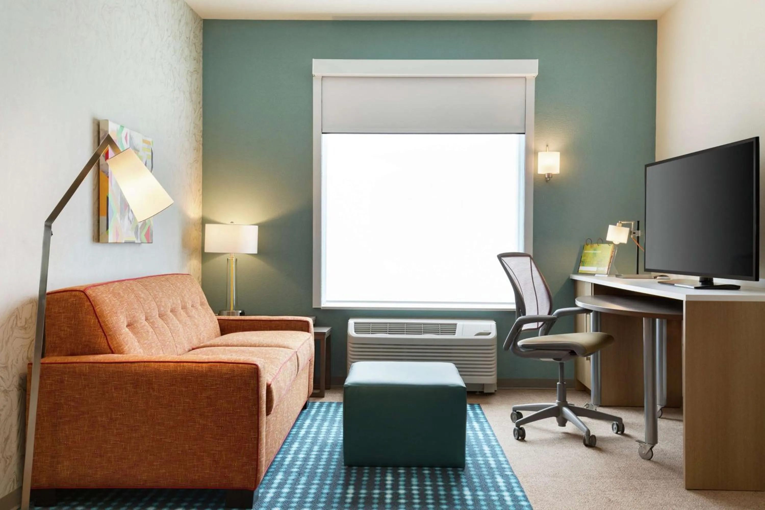 Living room in Home2 Suites By Hilton Frederick