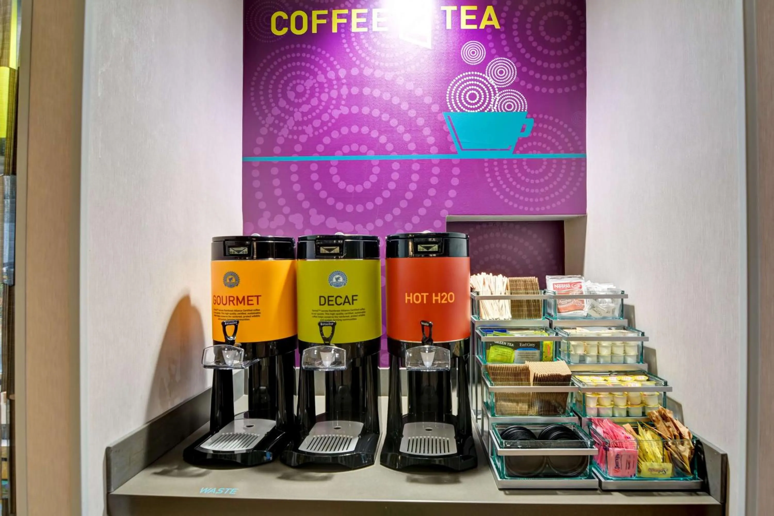 Dining area in Home2 Suites By Hilton Winston-Salem Hanes Mall