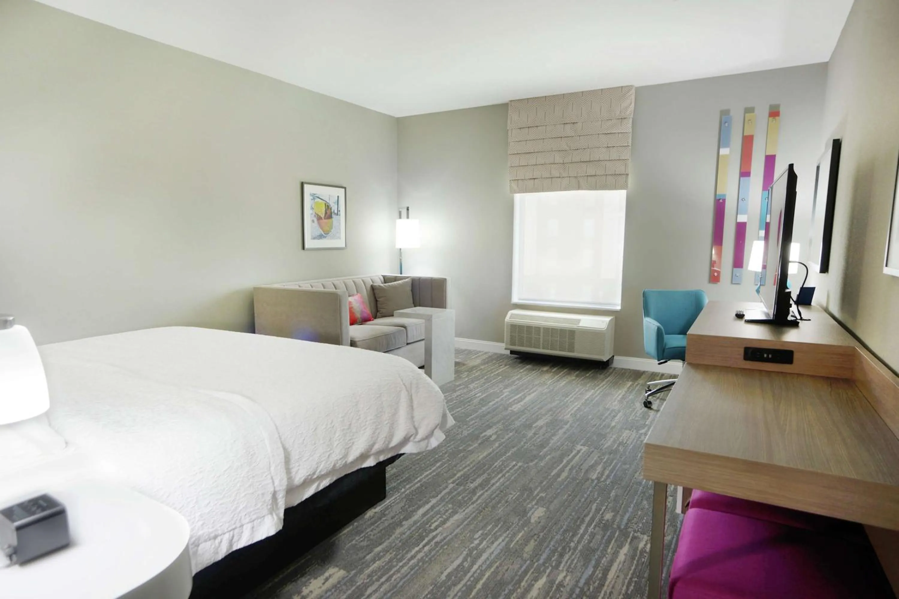 Bedroom, Bed in Hampton Inn & Suites Oklahoma City/Quail Springs