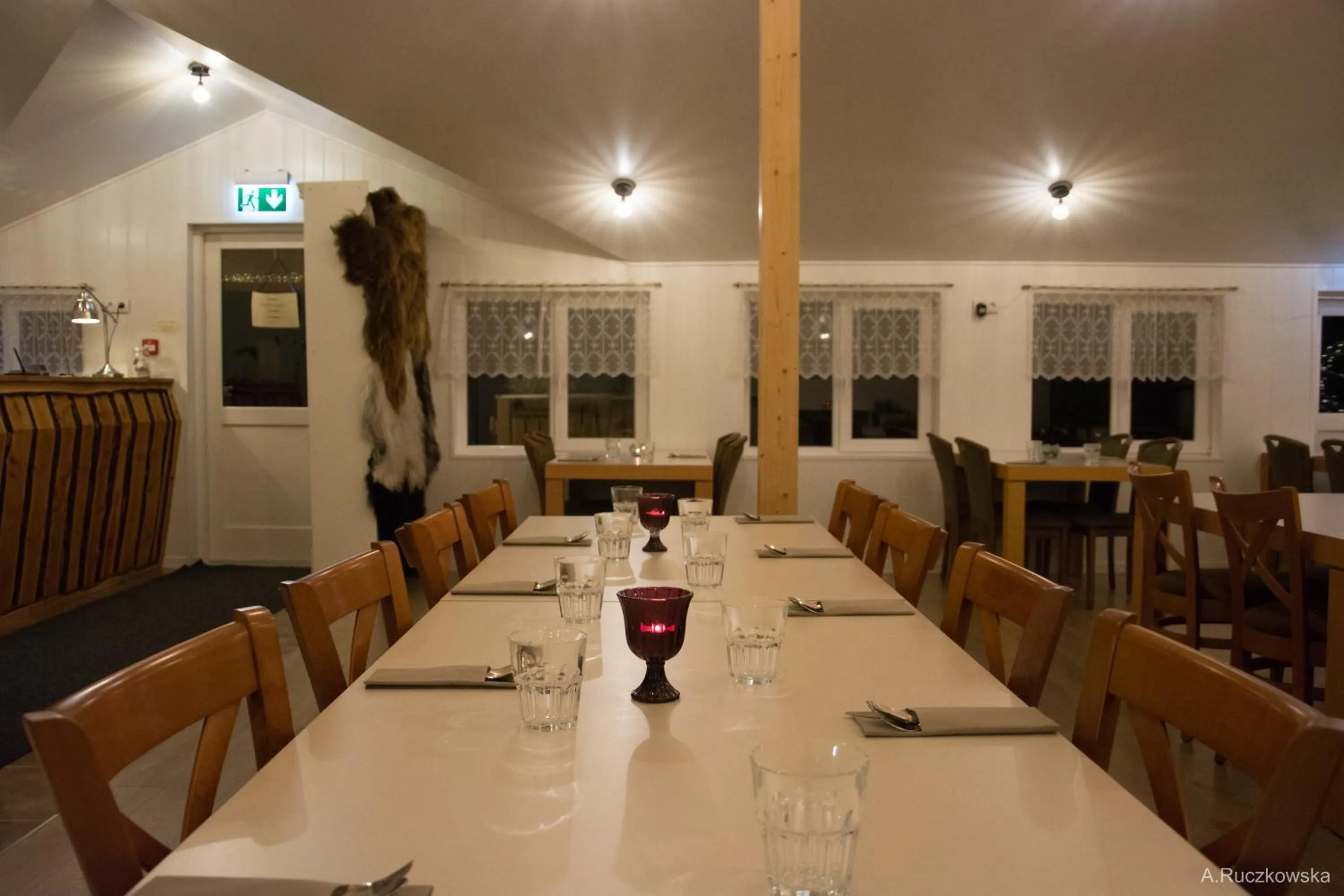 Restaurant/places to eat in Hótel Búrfell