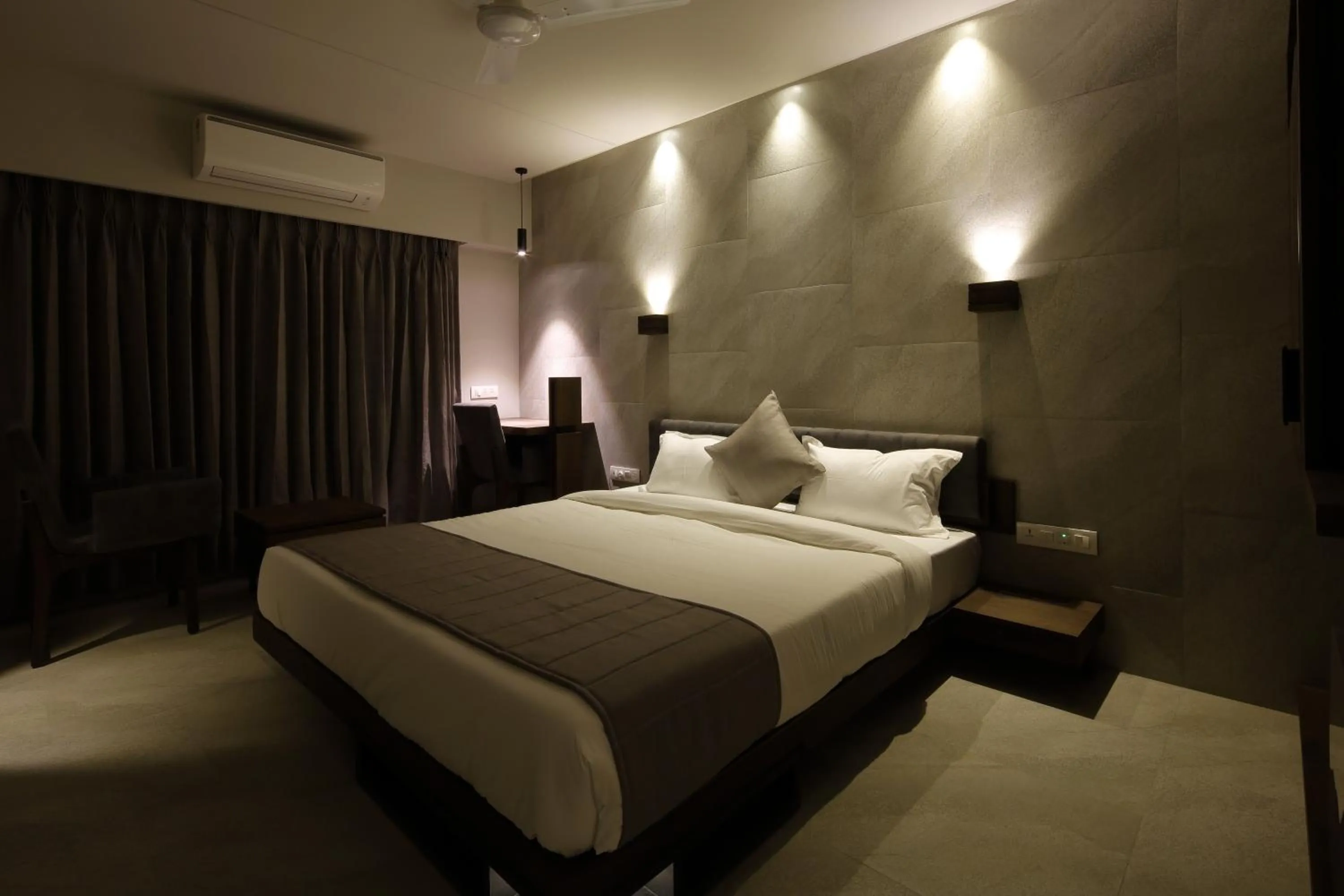 Bed in Hotel Carrefour