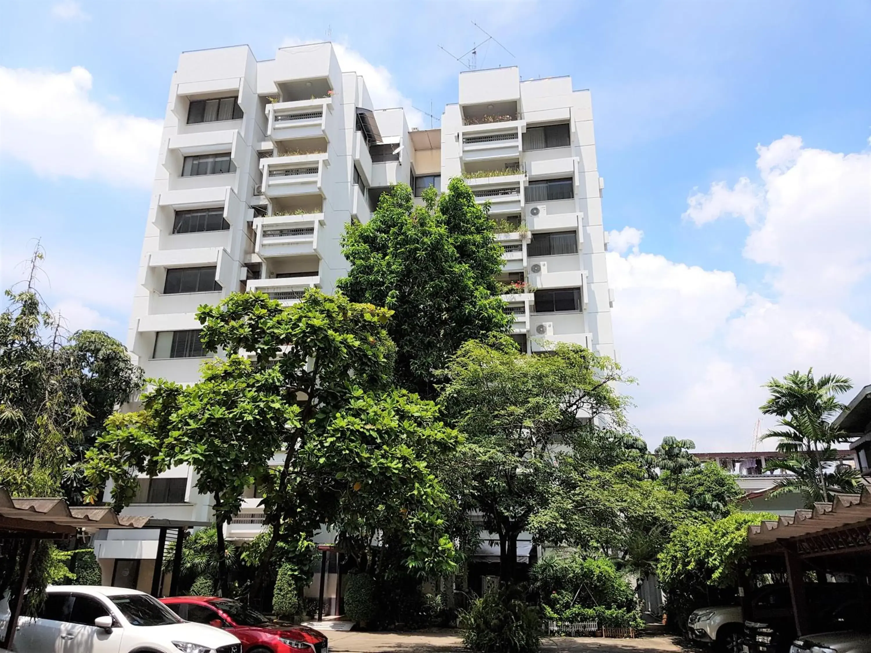 Street view in P.T. Court Street view in P.T. Court