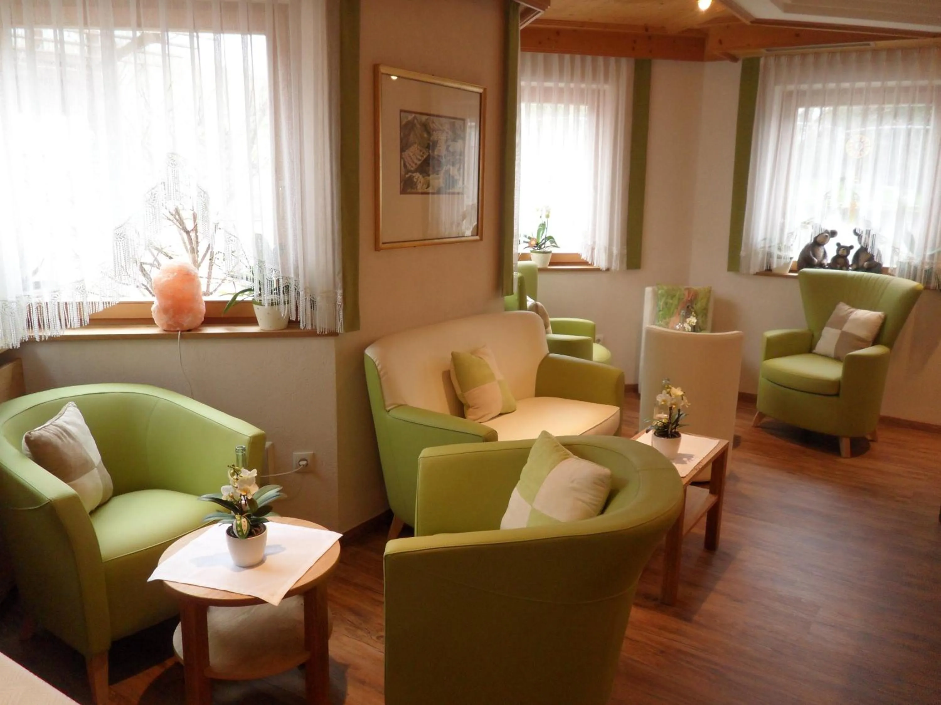Lounge or bar in Hotel FleurAlp