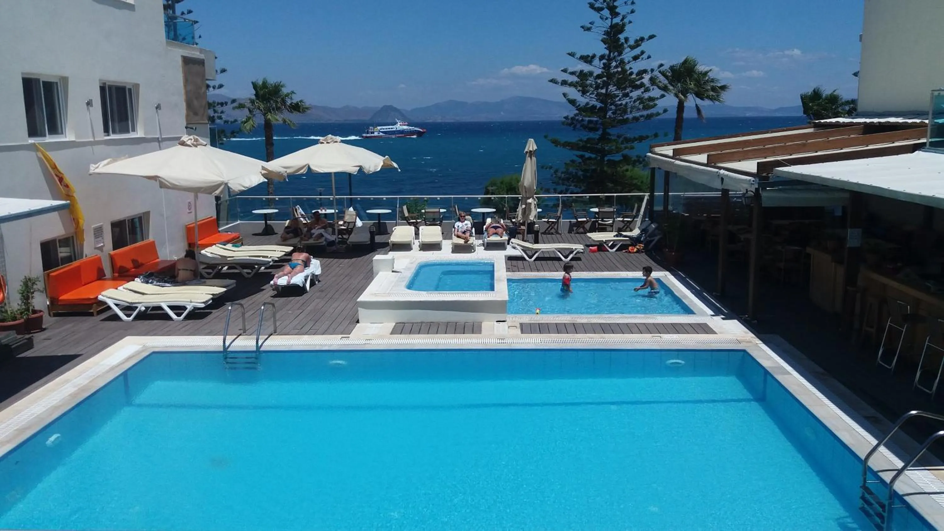 Food and drinks in Bristol Sea View Apartments