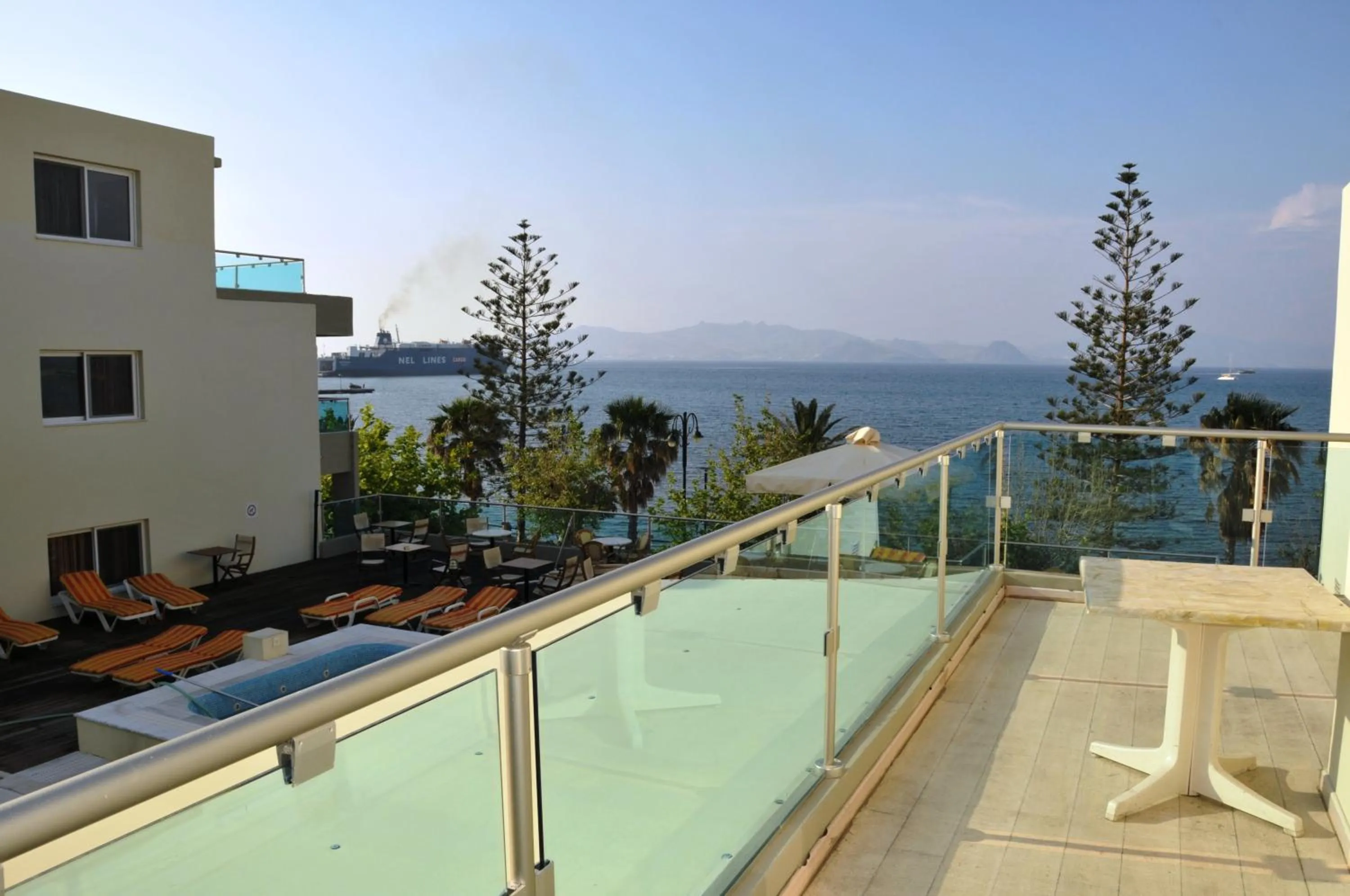 Balcony/Terrace in Bristol Sea View Apartments