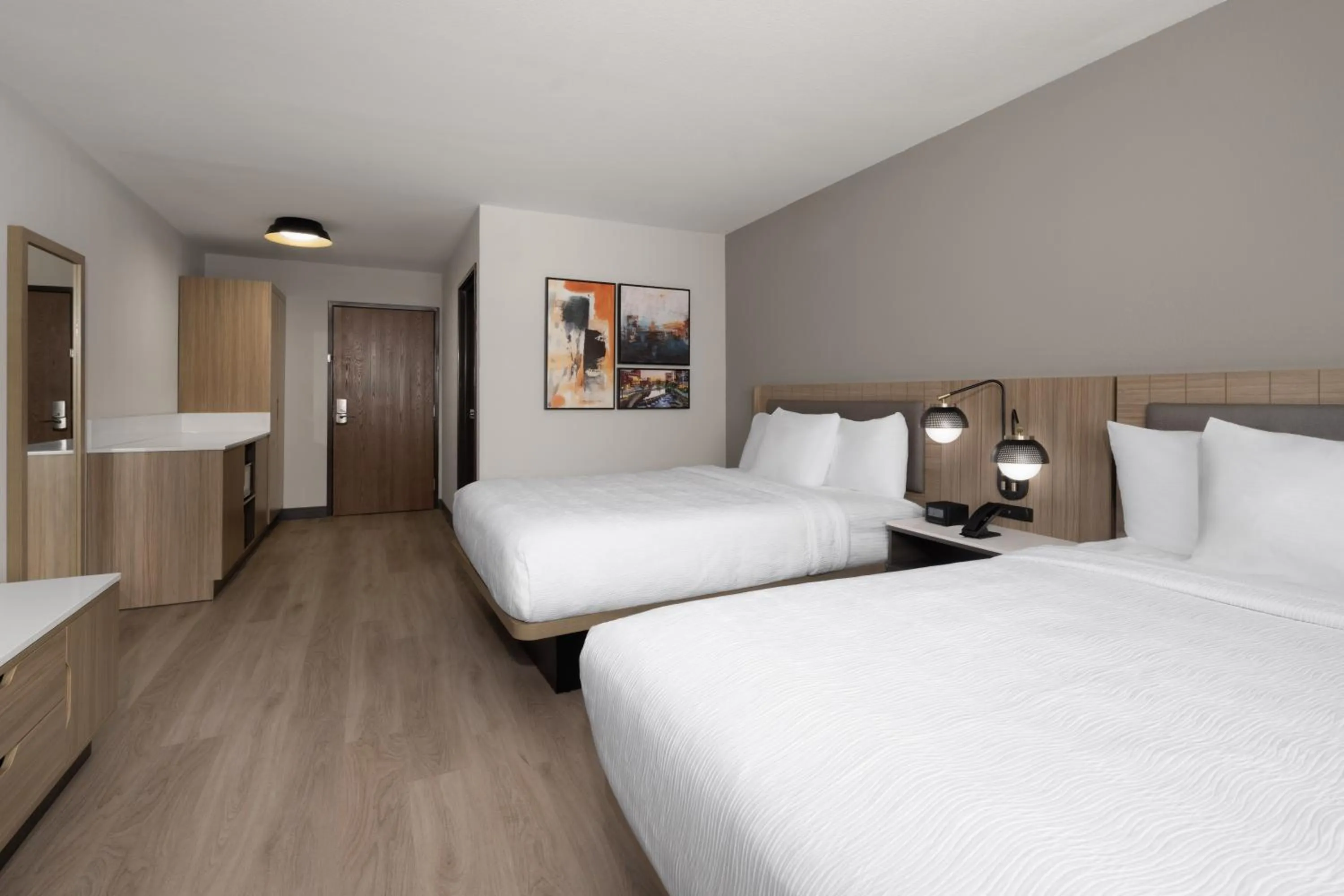 Bedroom, Bed in La Quinta Inn & Suites by Wyndham Greenville Woodruff Rd