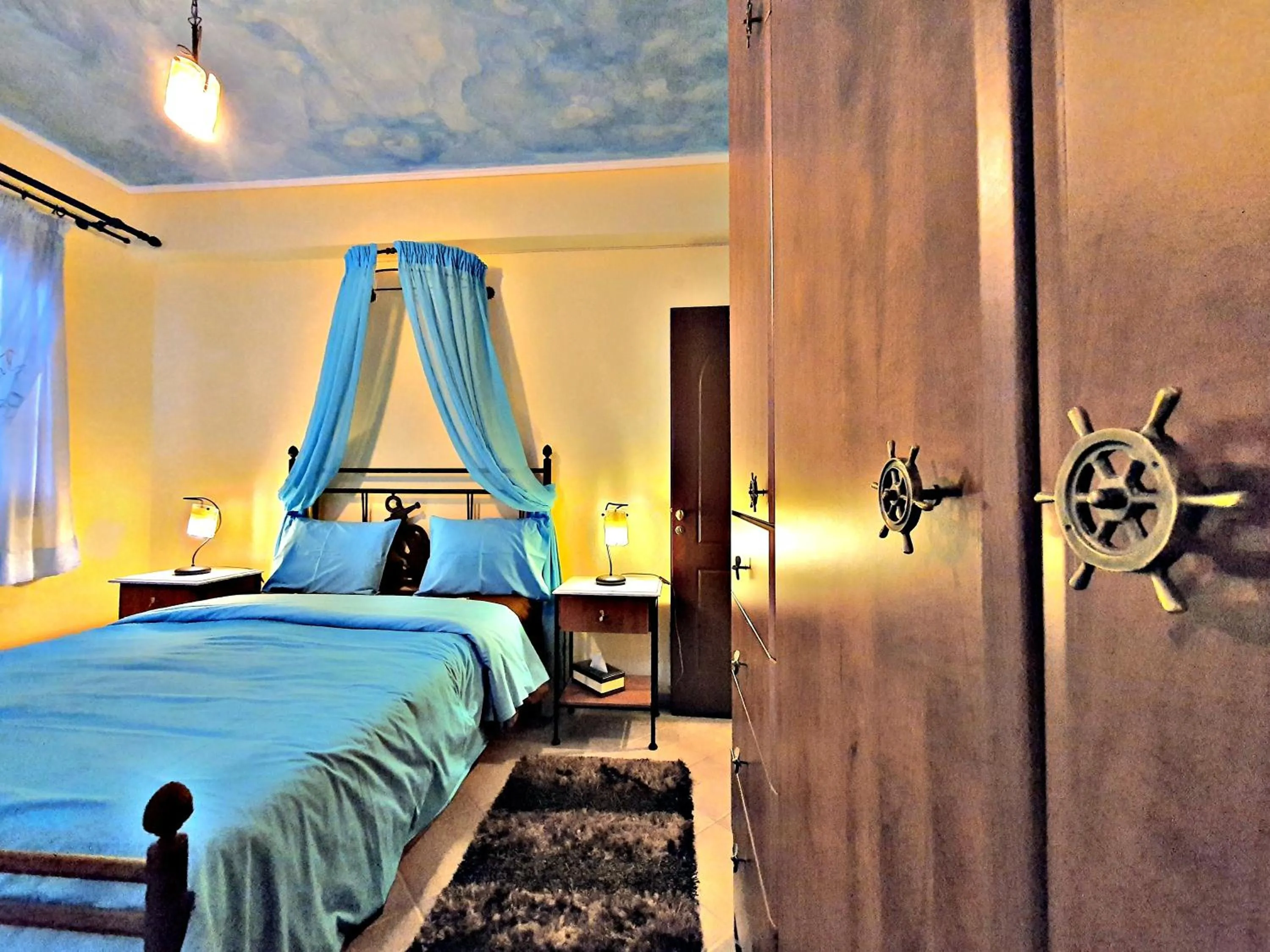 Bed in Acroploro