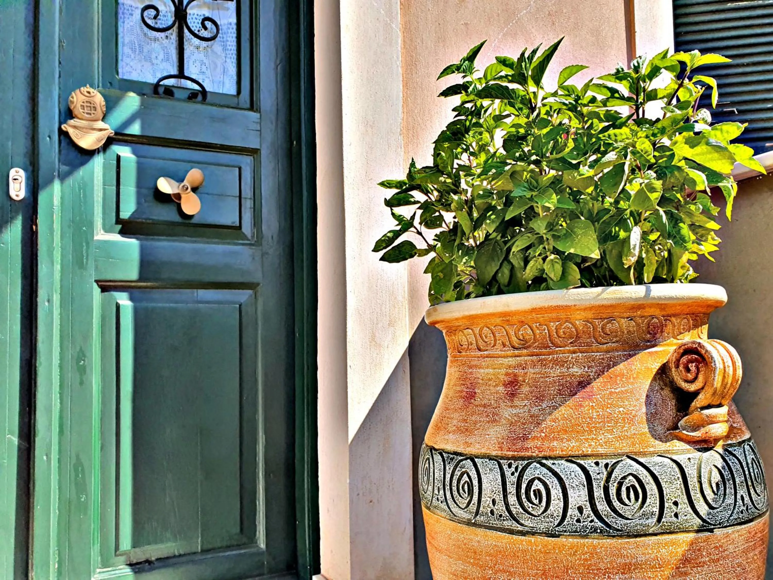 Facade/entrance in Acroploro