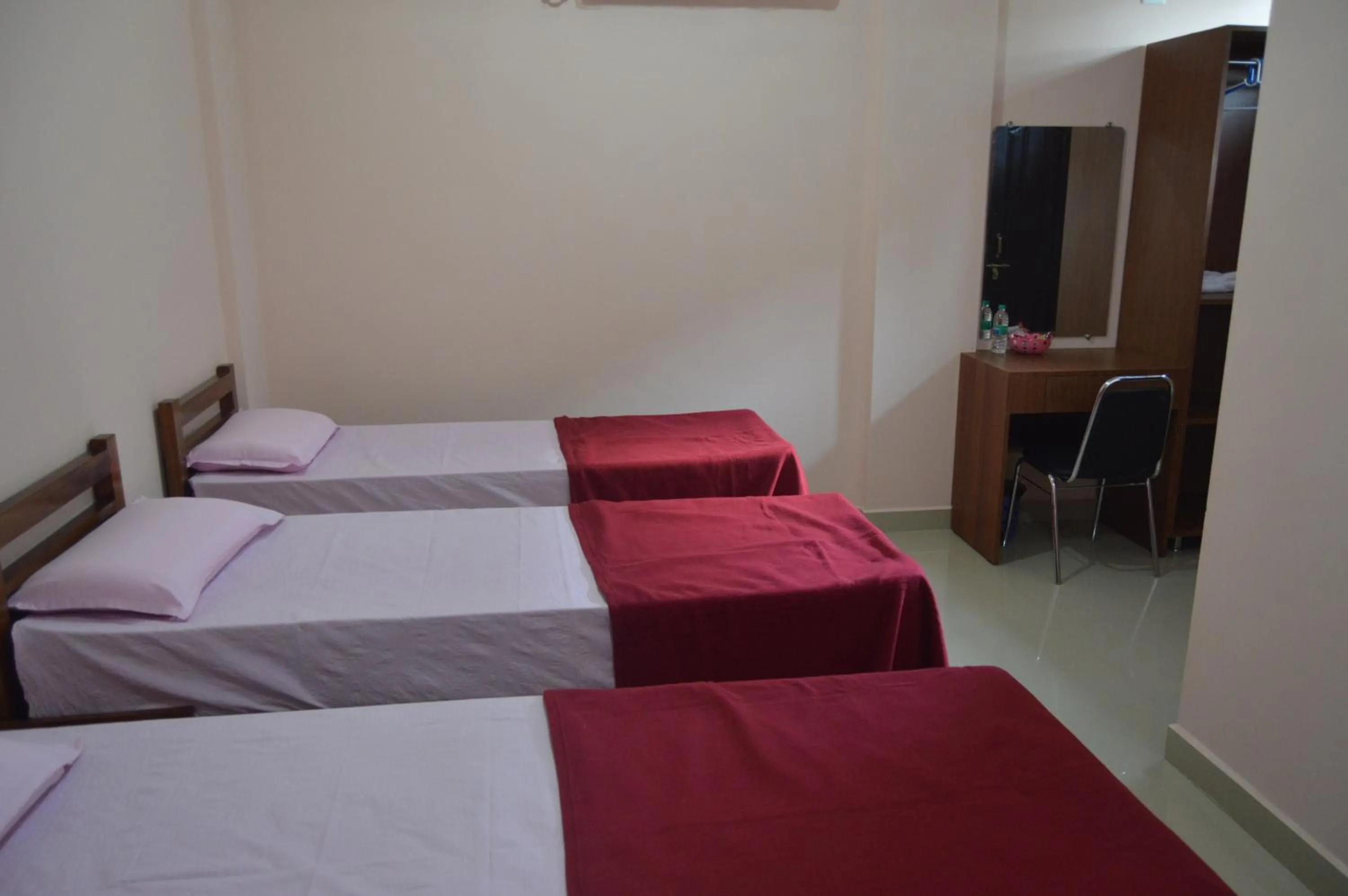 Basic Triple Room in SUPREME LODGe