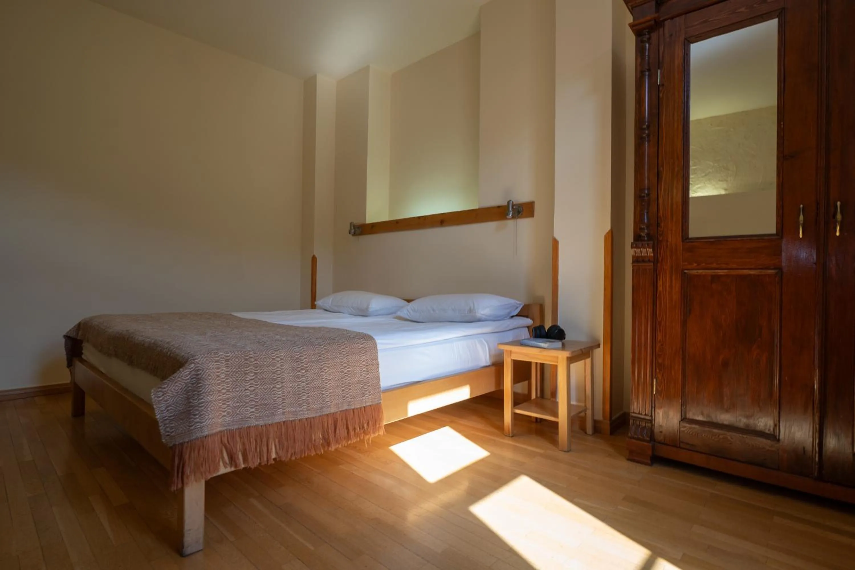 Hotel Mirhav