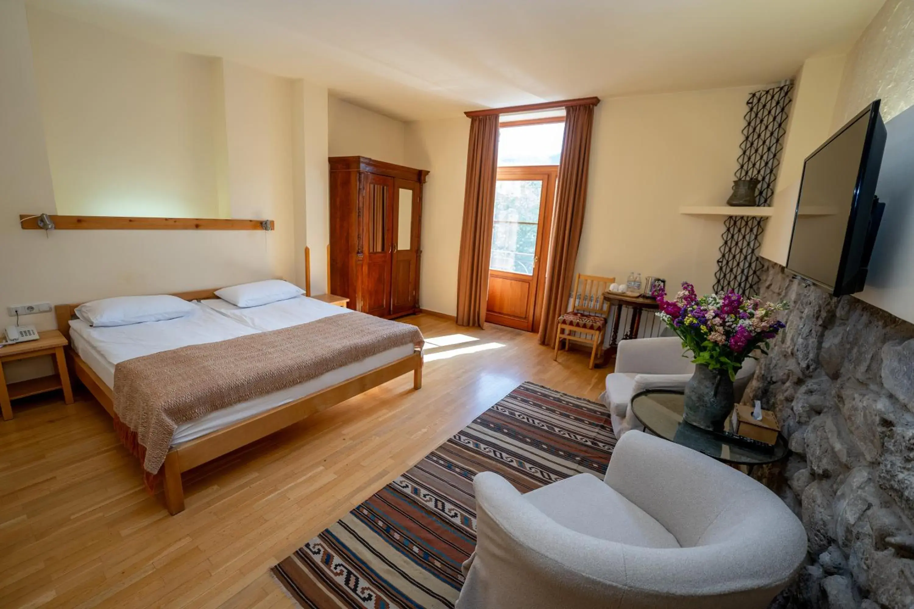 Comfort Triple Room in Hotel Mirhav Comfort Triple Room in Hotel Mirhav