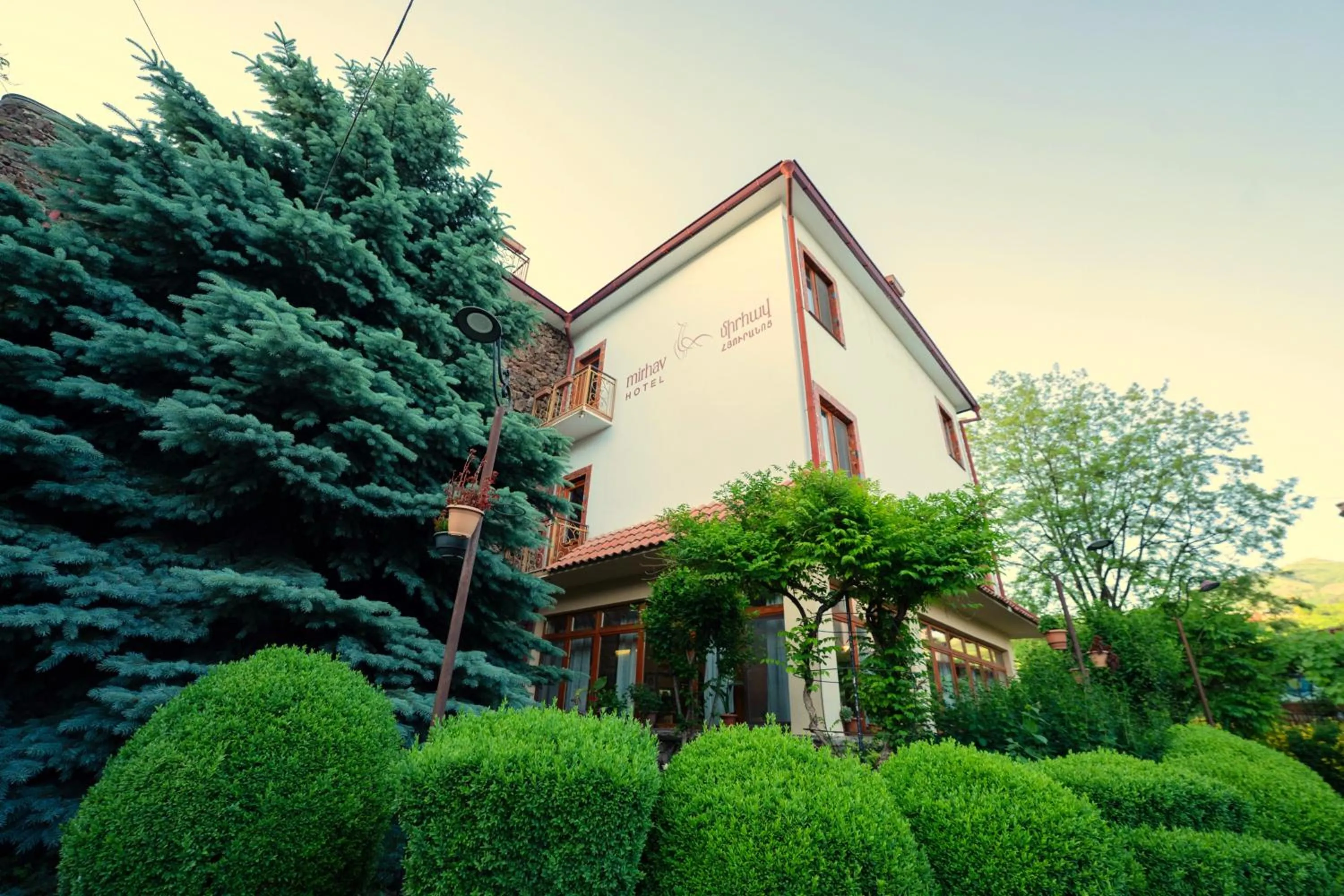 Hotel Mirhav